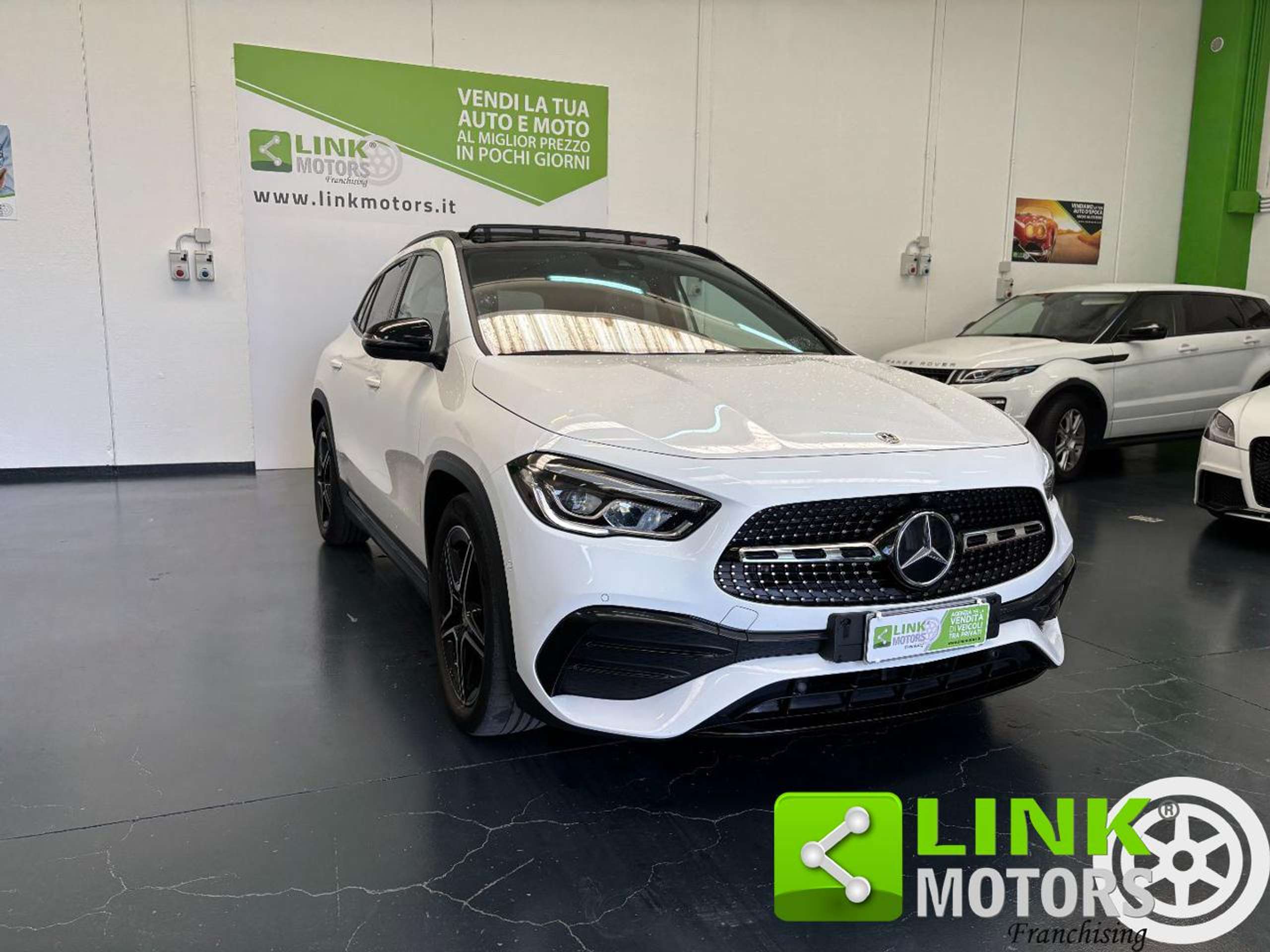 Mercedes-Benz - GLA 200