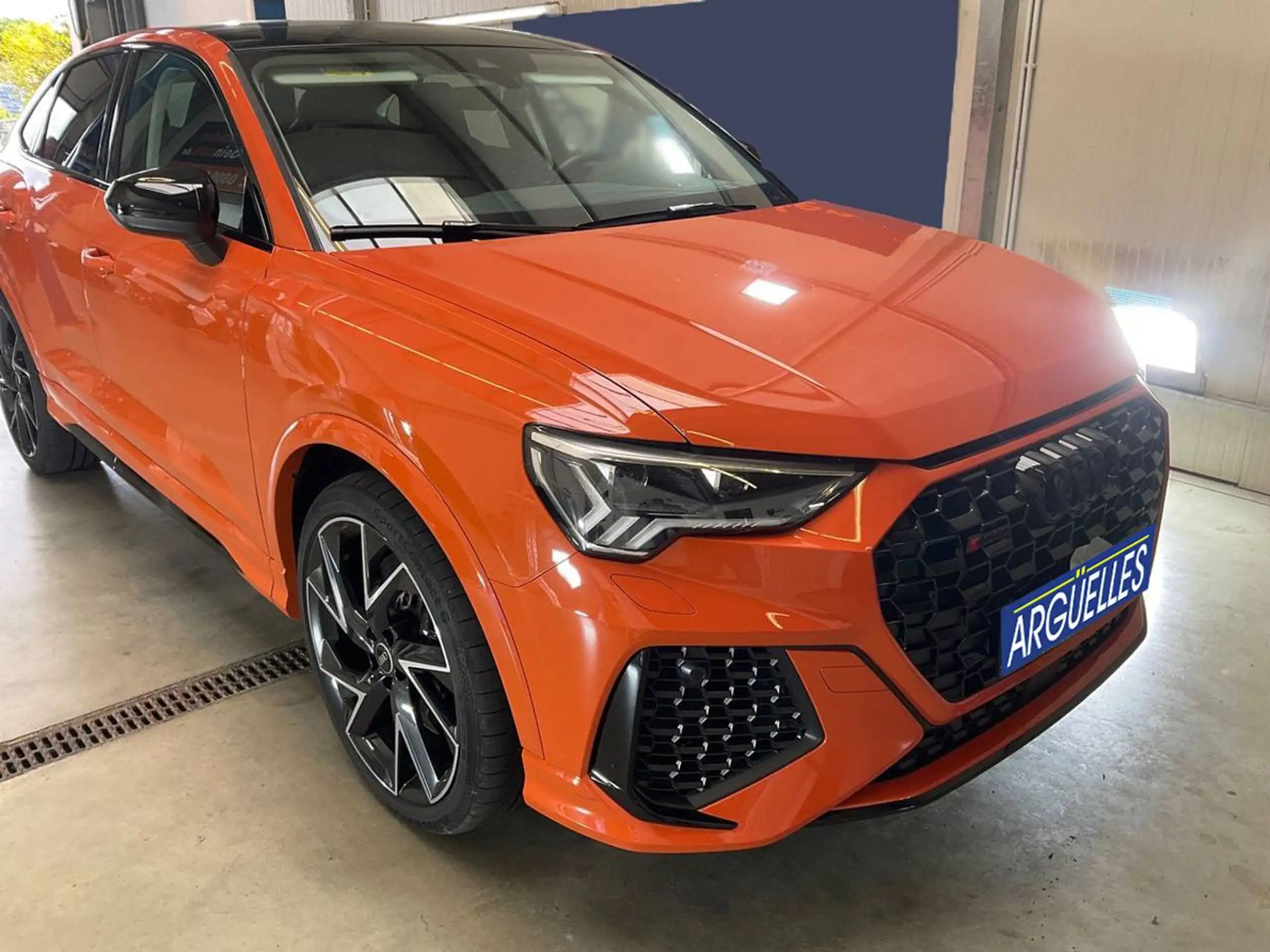 Audi - RS Q3