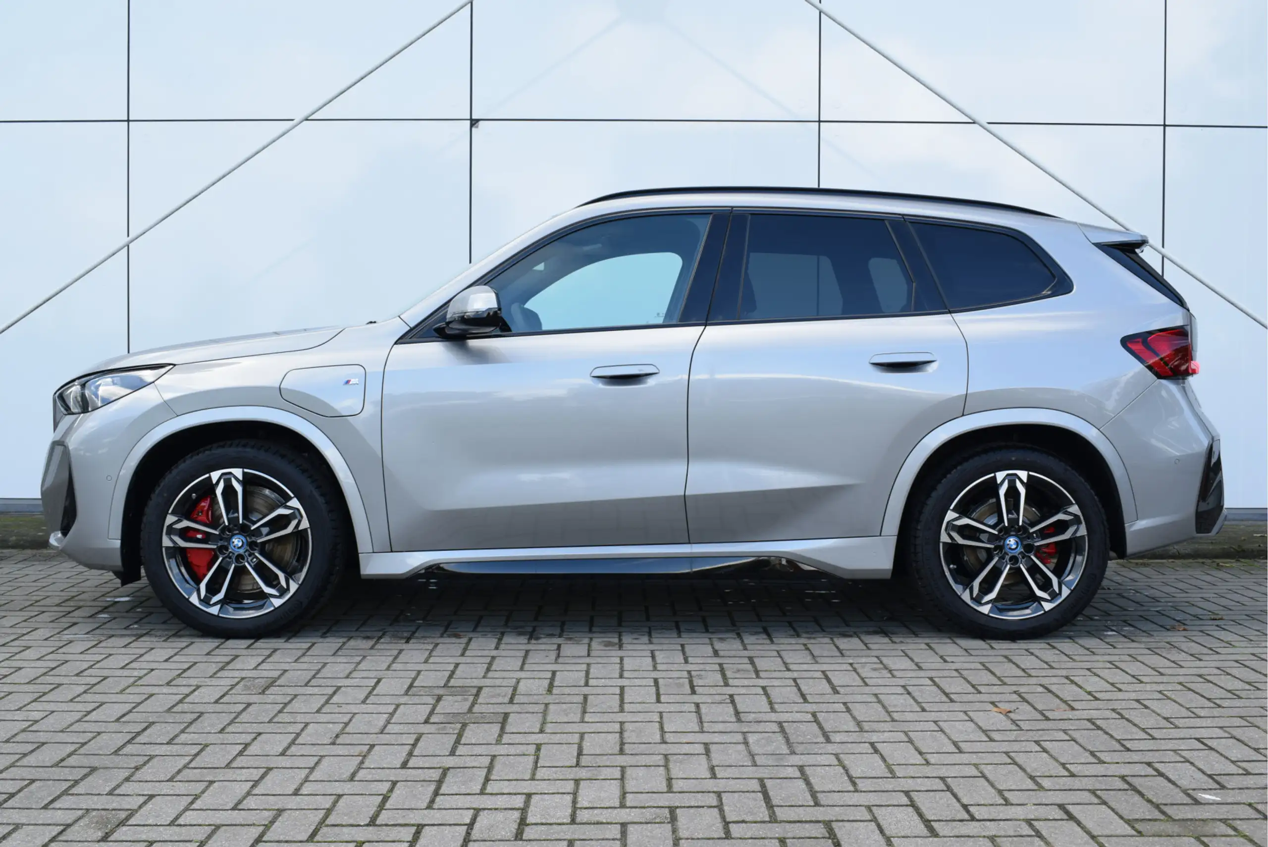 BMW - X1