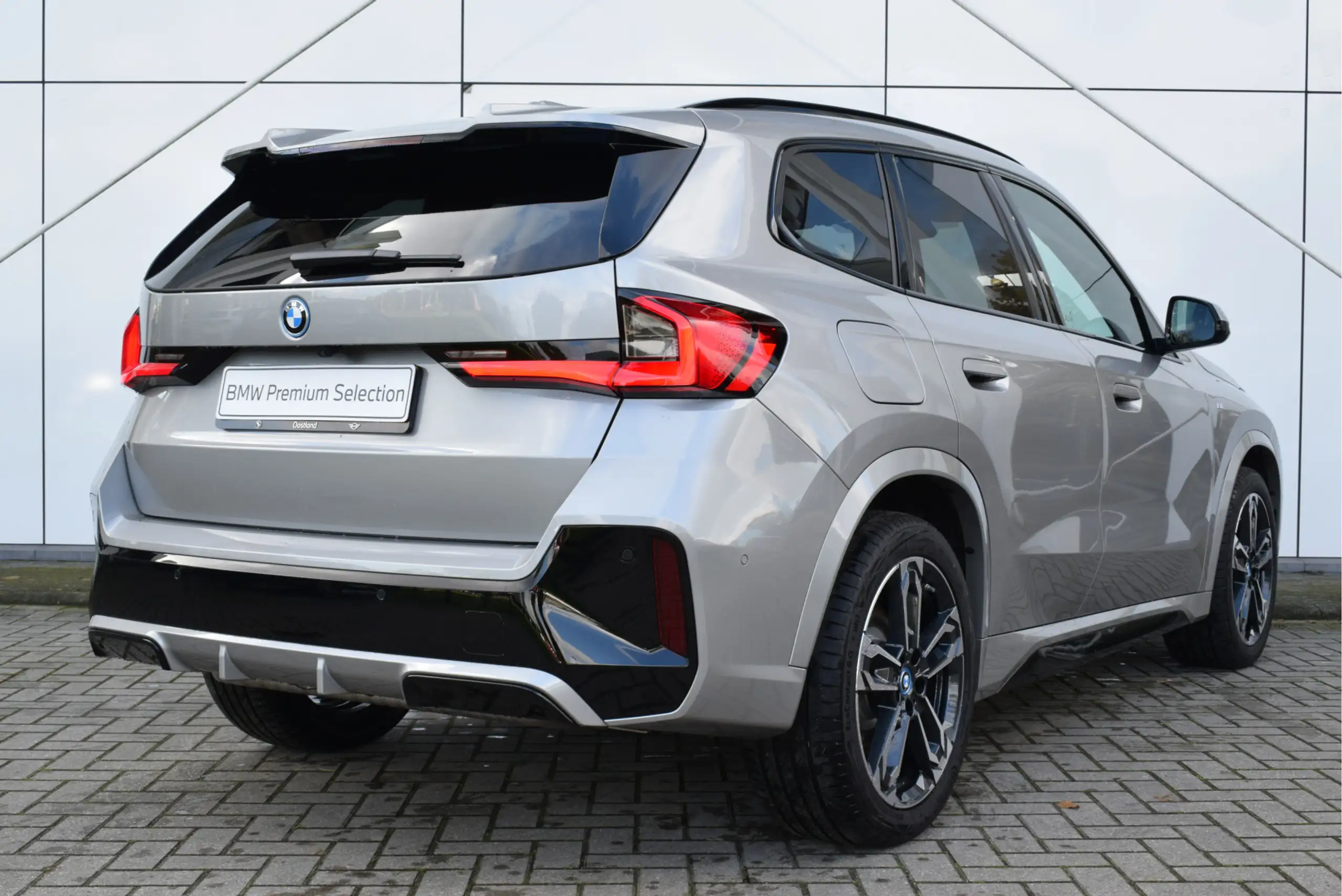 BMW - X1