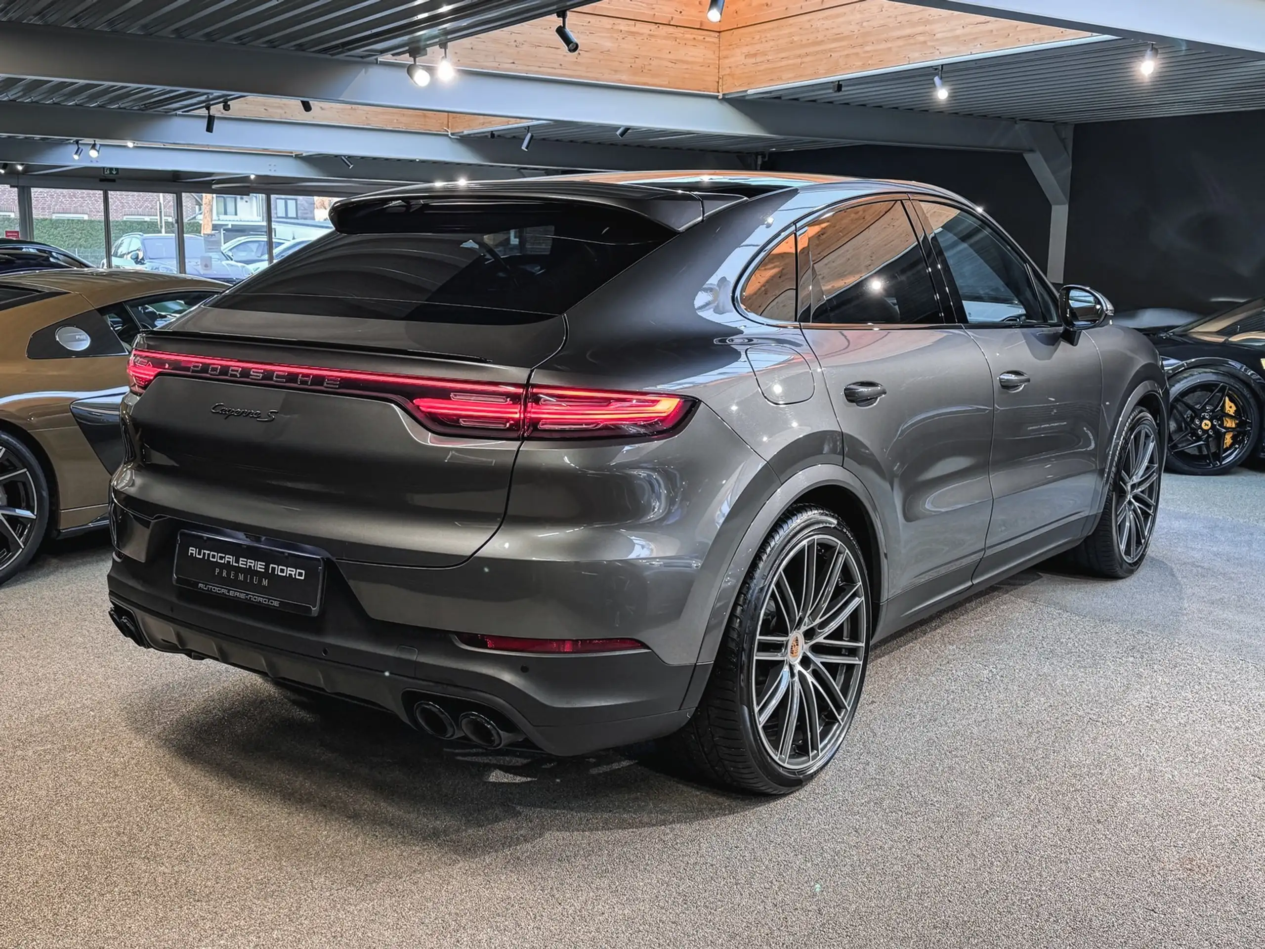 Porsche - Cayenne