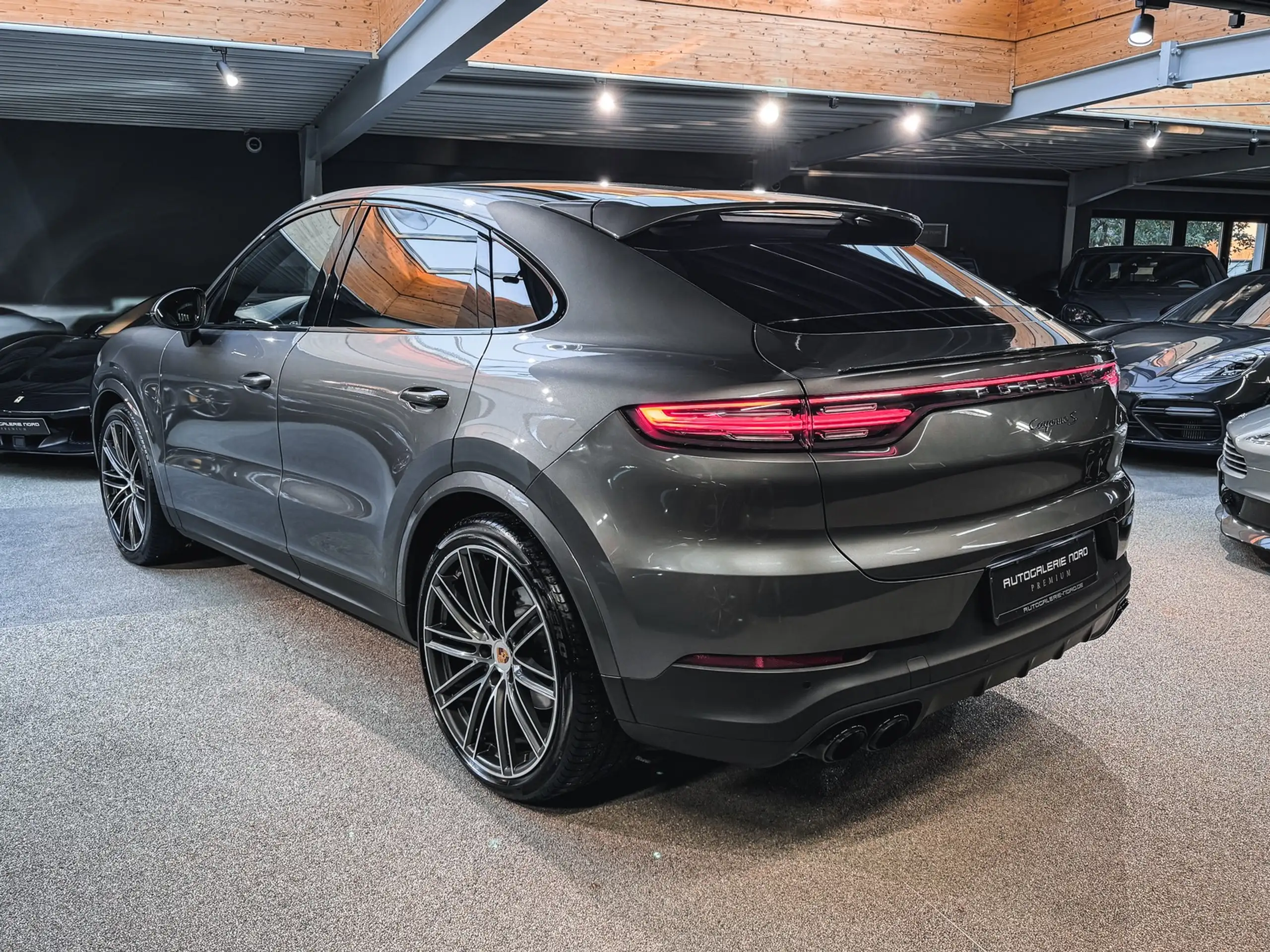 Porsche - Cayenne