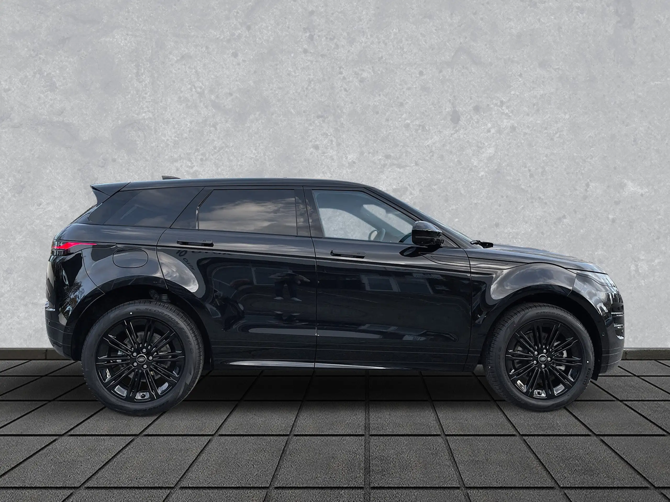 Land Rover - Range Rover Evoque