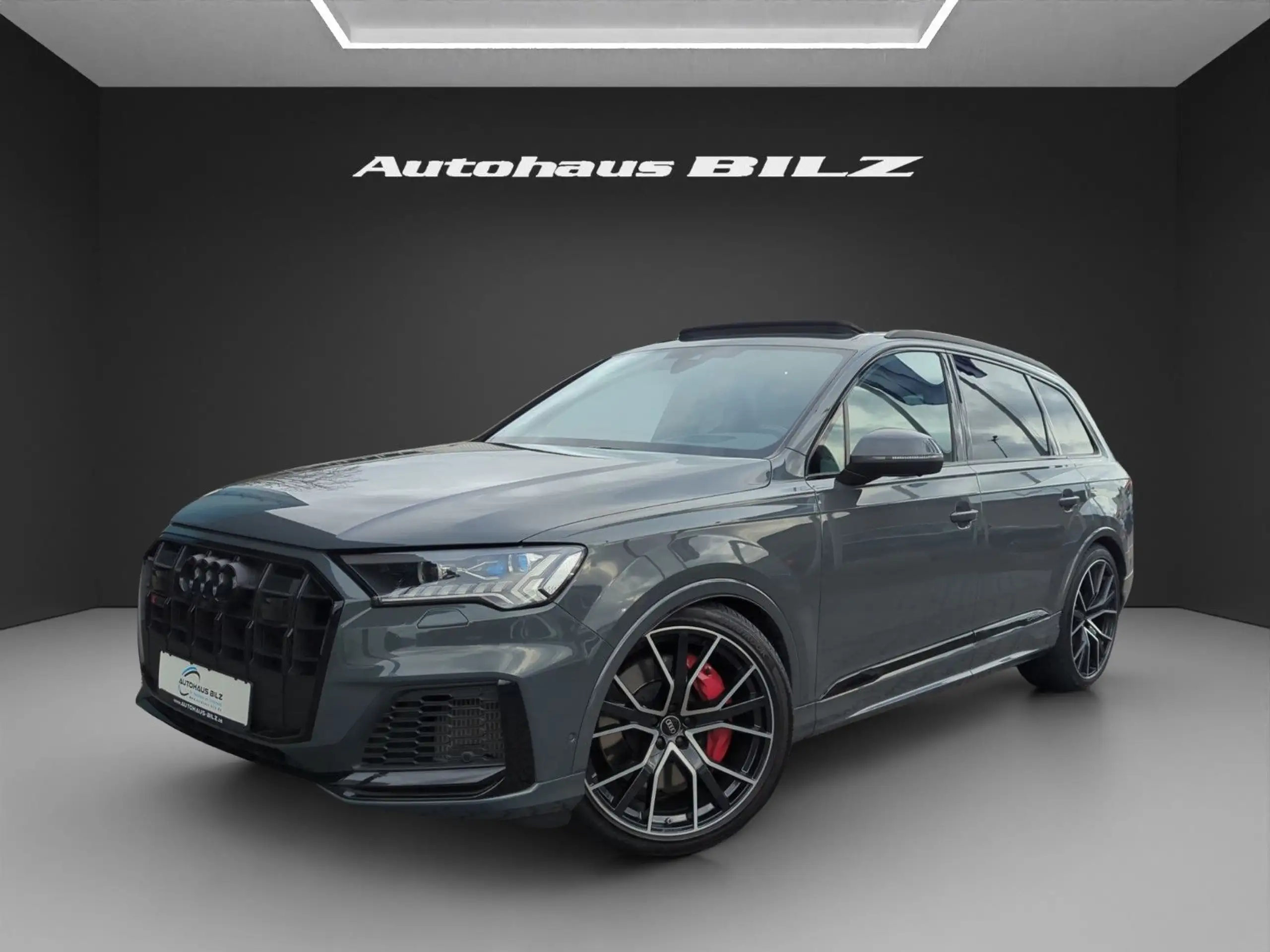 Audi - SQ7