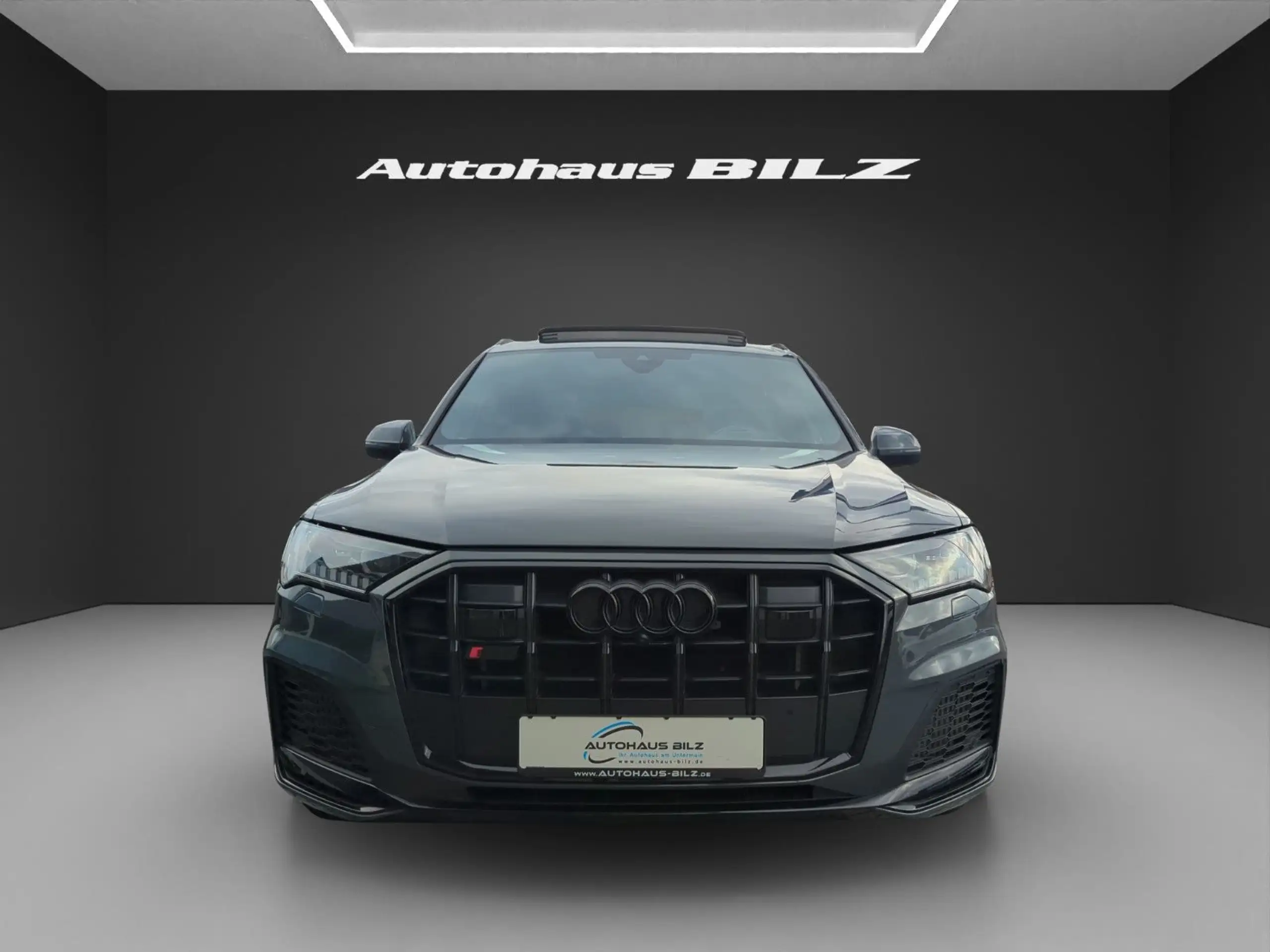 Audi - SQ7