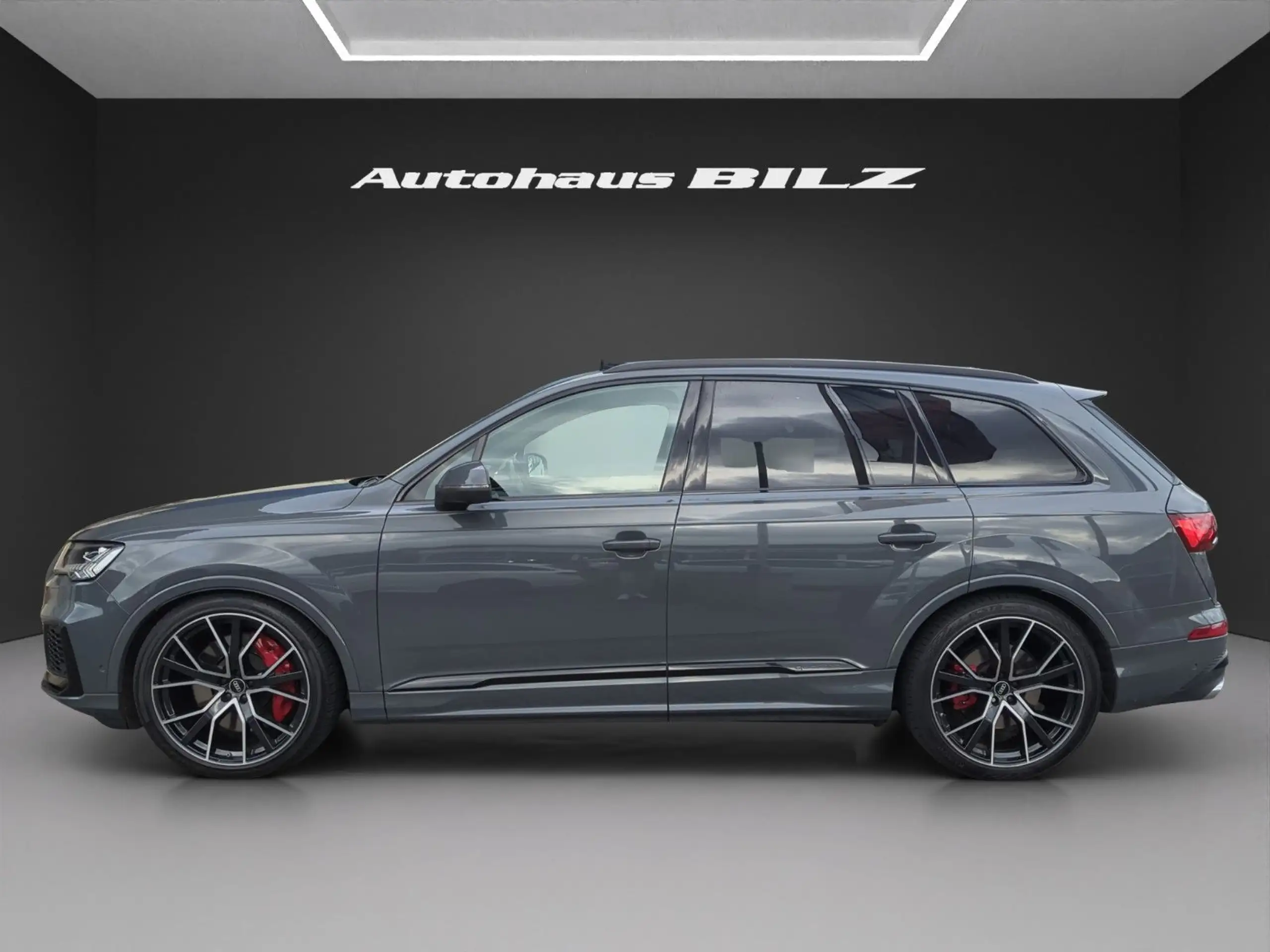 Audi - SQ7