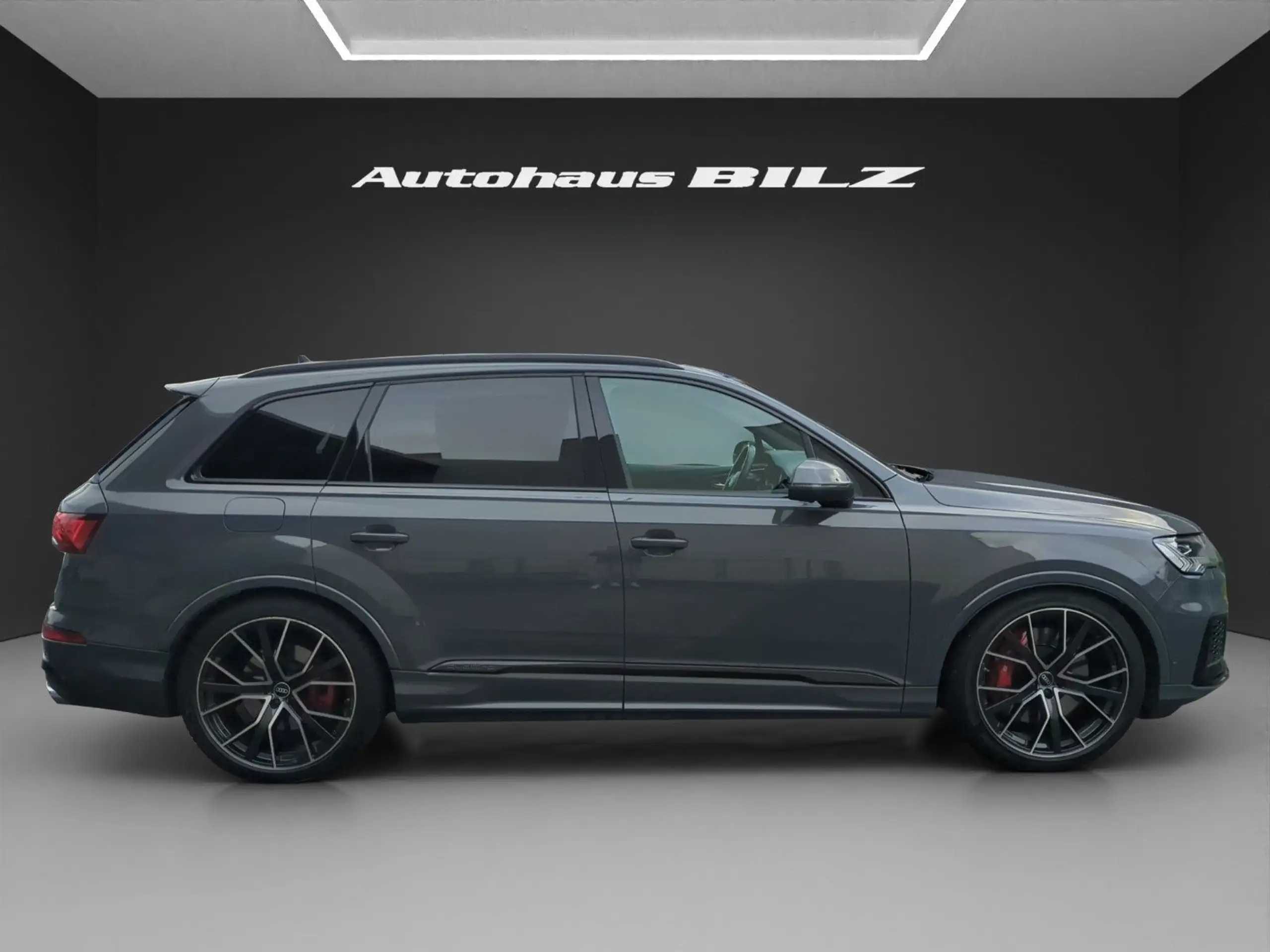 Audi - SQ7