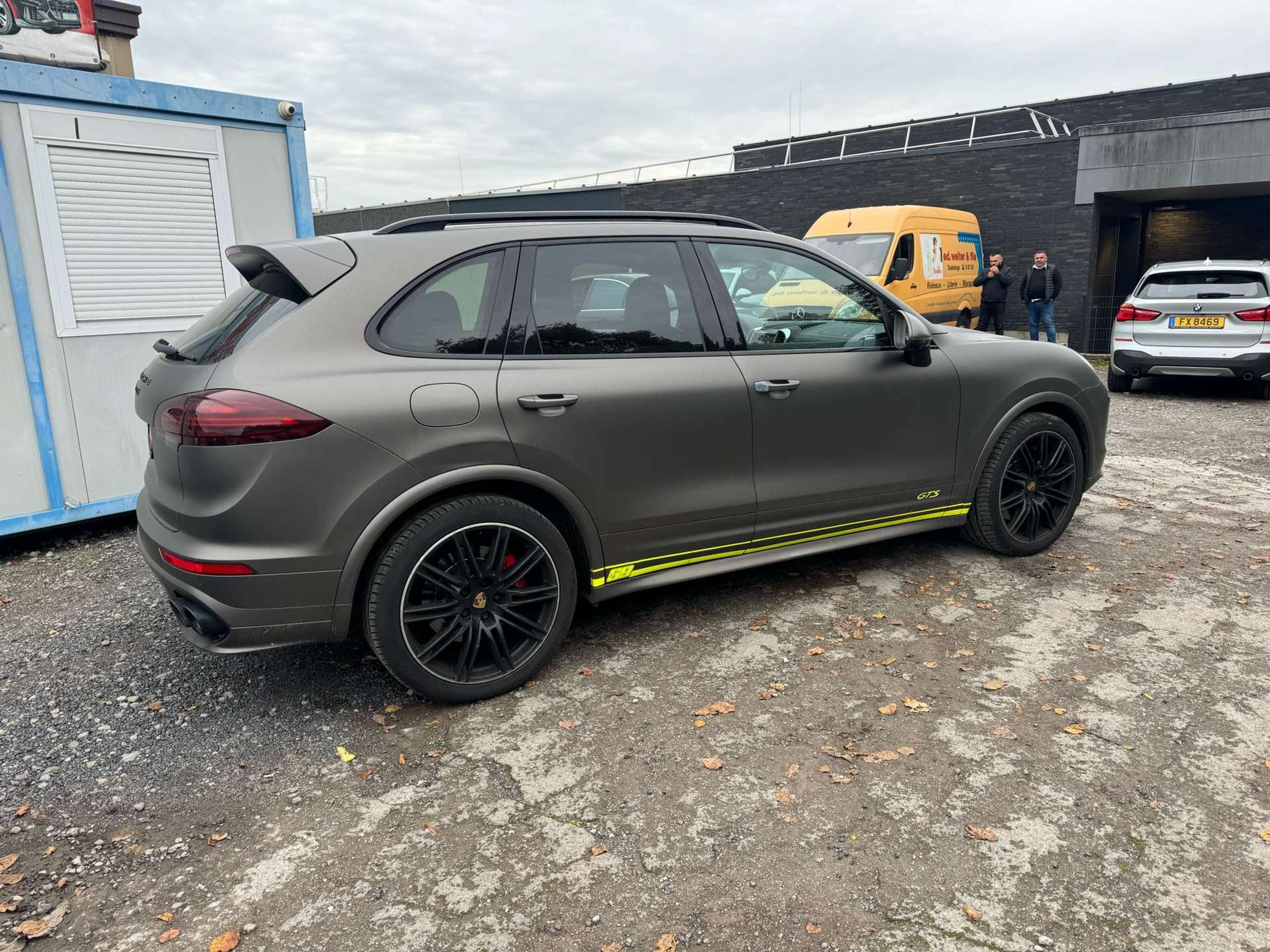 Porsche - Cayenne