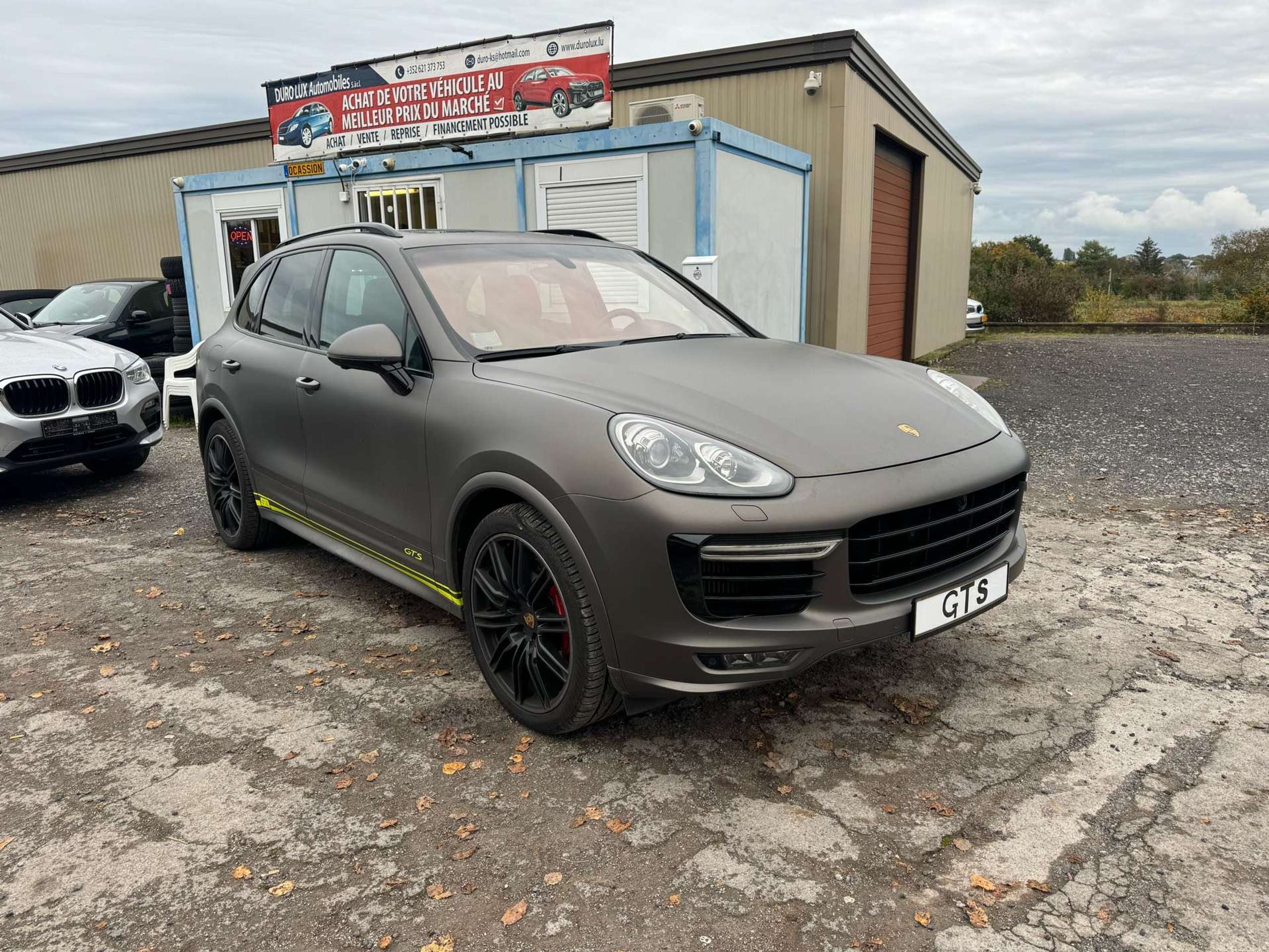 Porsche - Cayenne