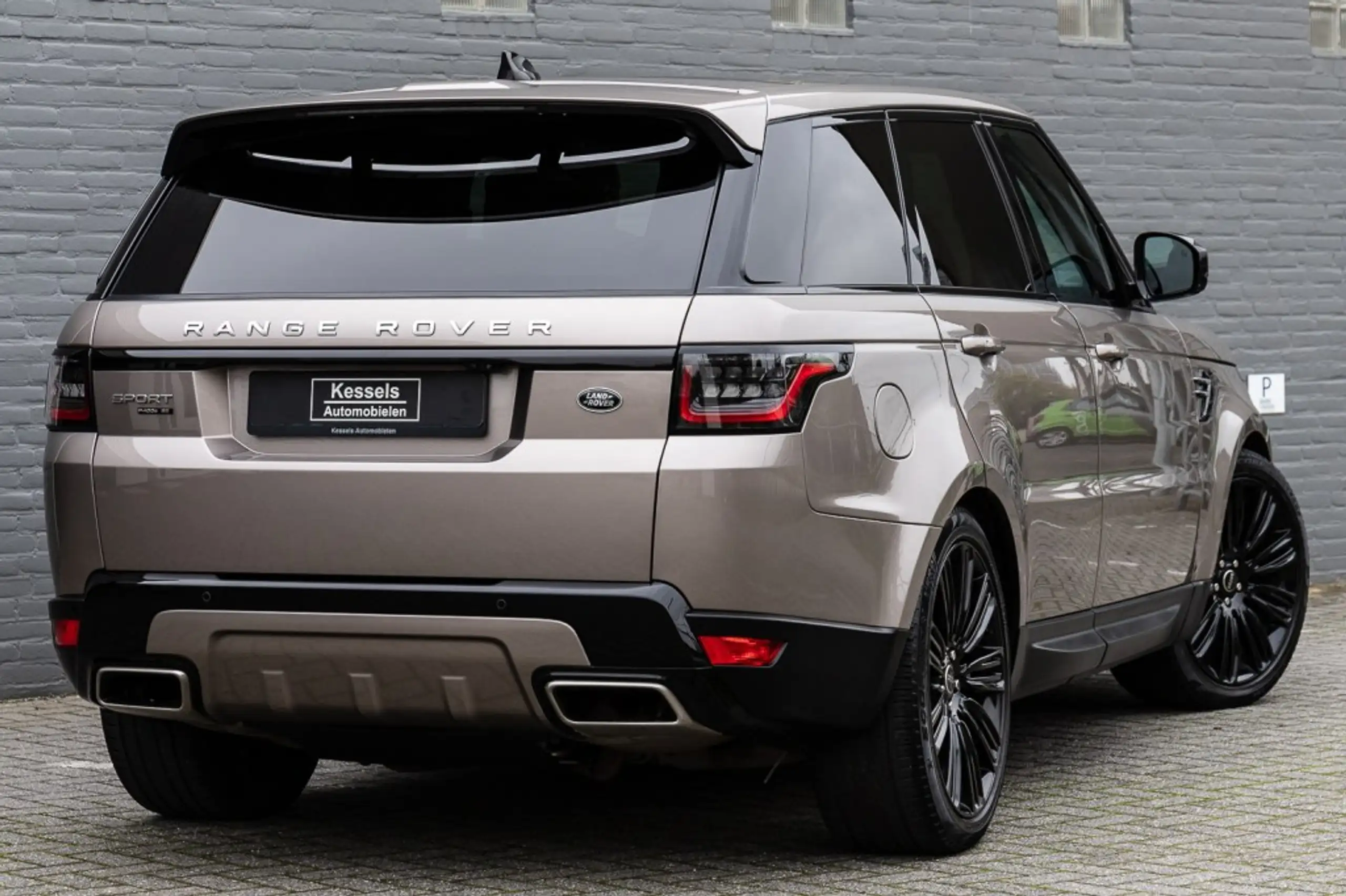 Land Rover - Range Rover Sport