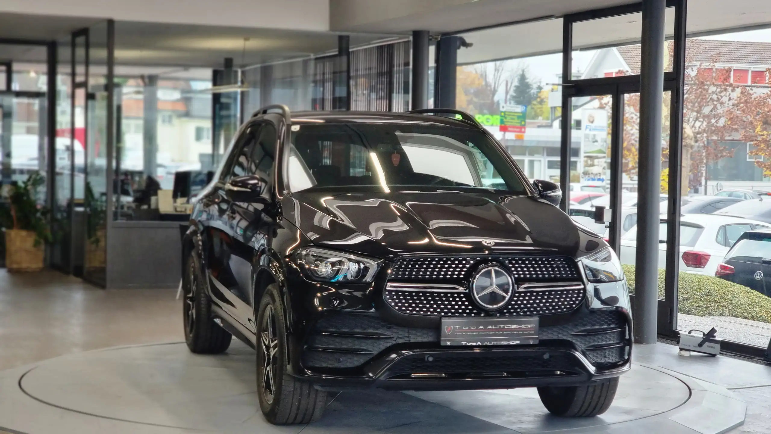 Mercedes-Benz - GLE 350