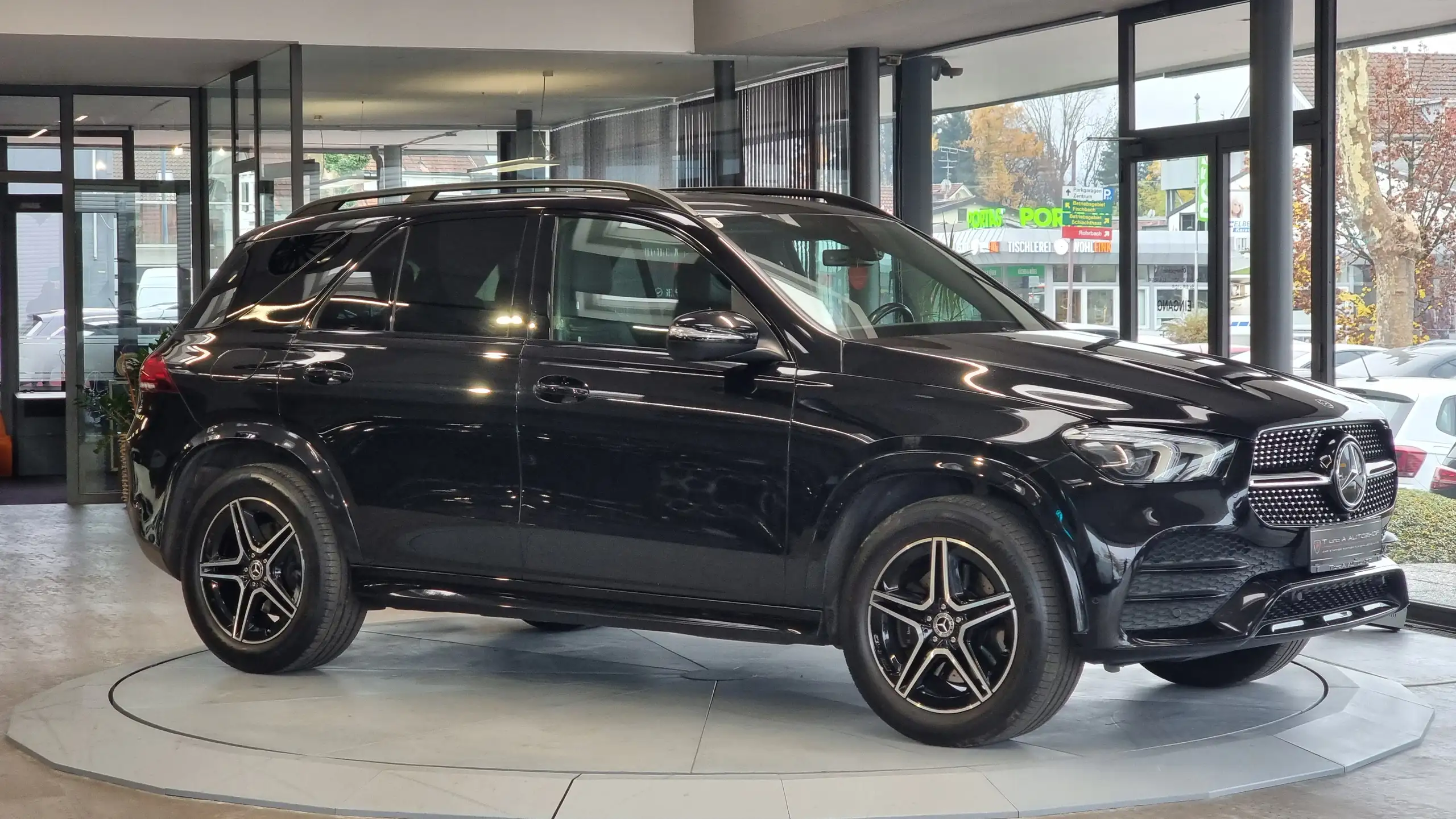 Mercedes-Benz - GLE 350