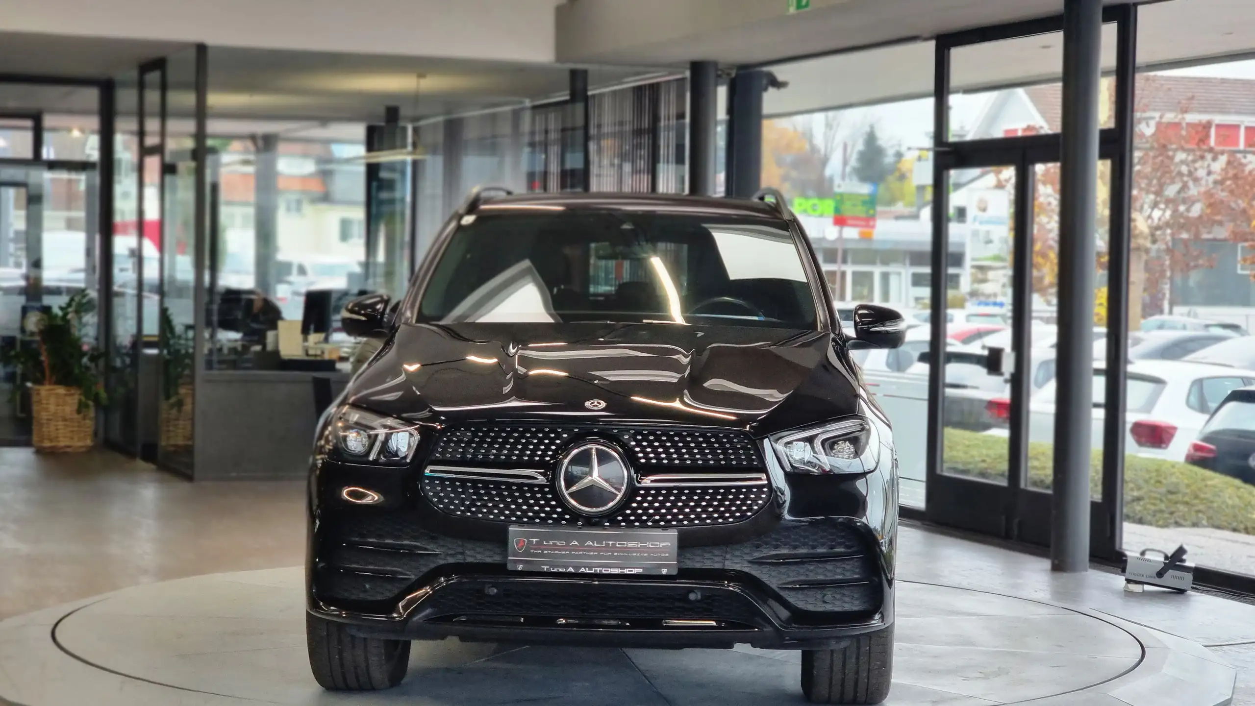 Mercedes-Benz - GLE 350