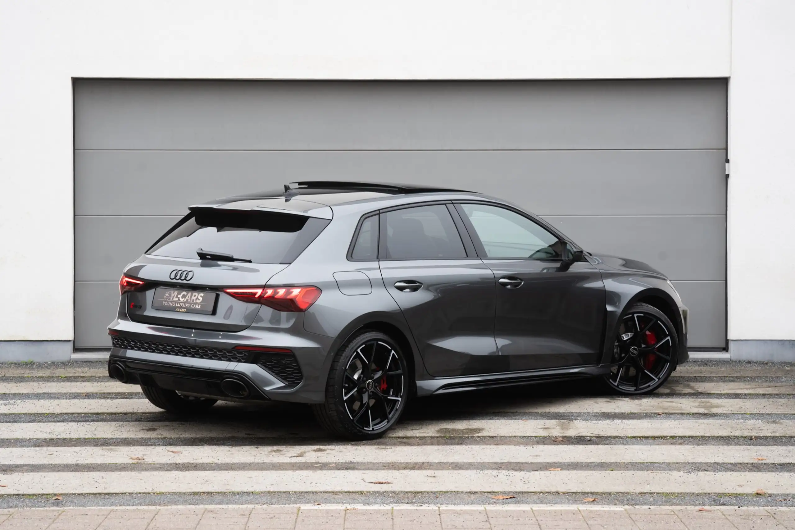 Audi - RS3