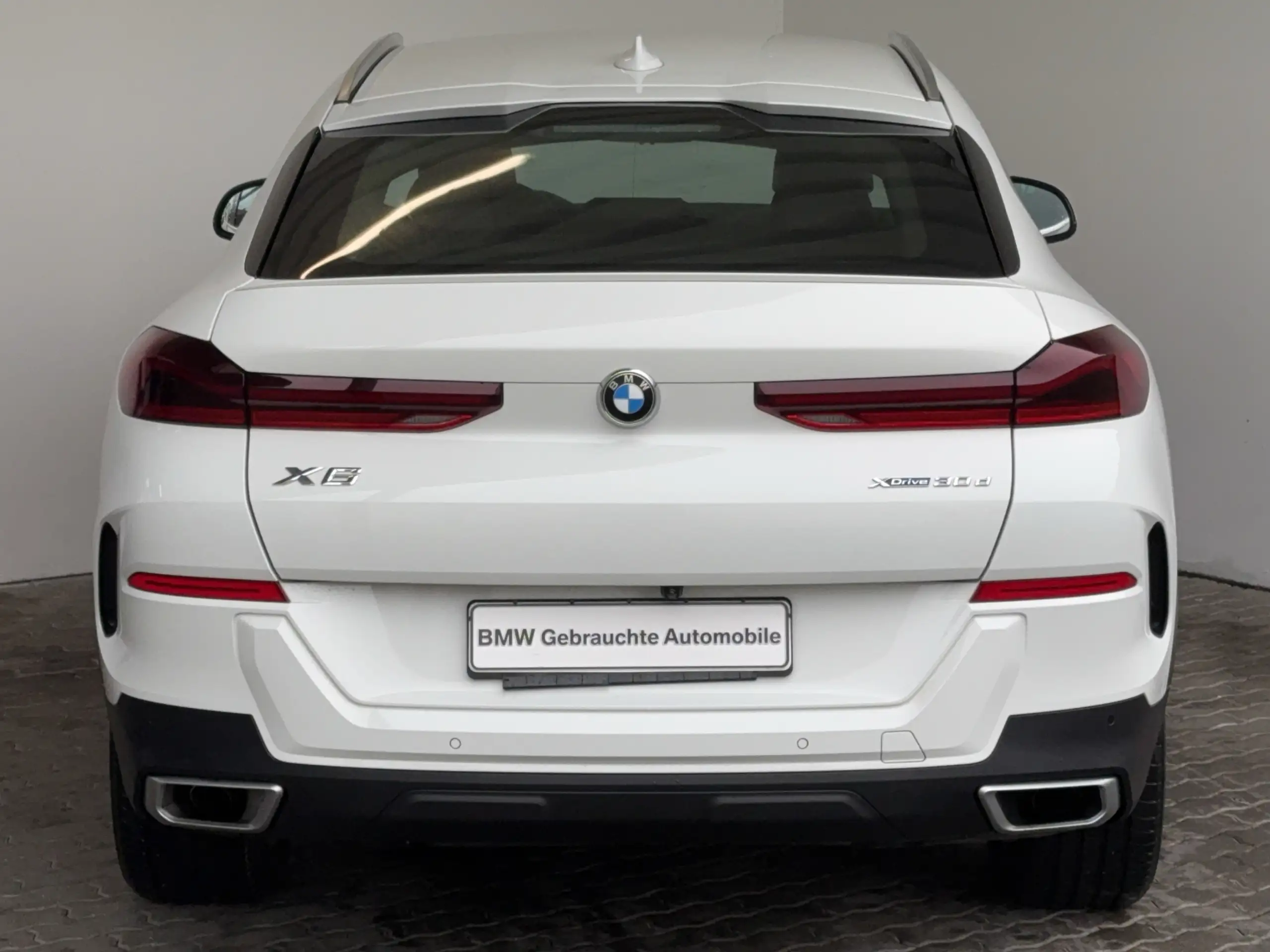 BMW - X6