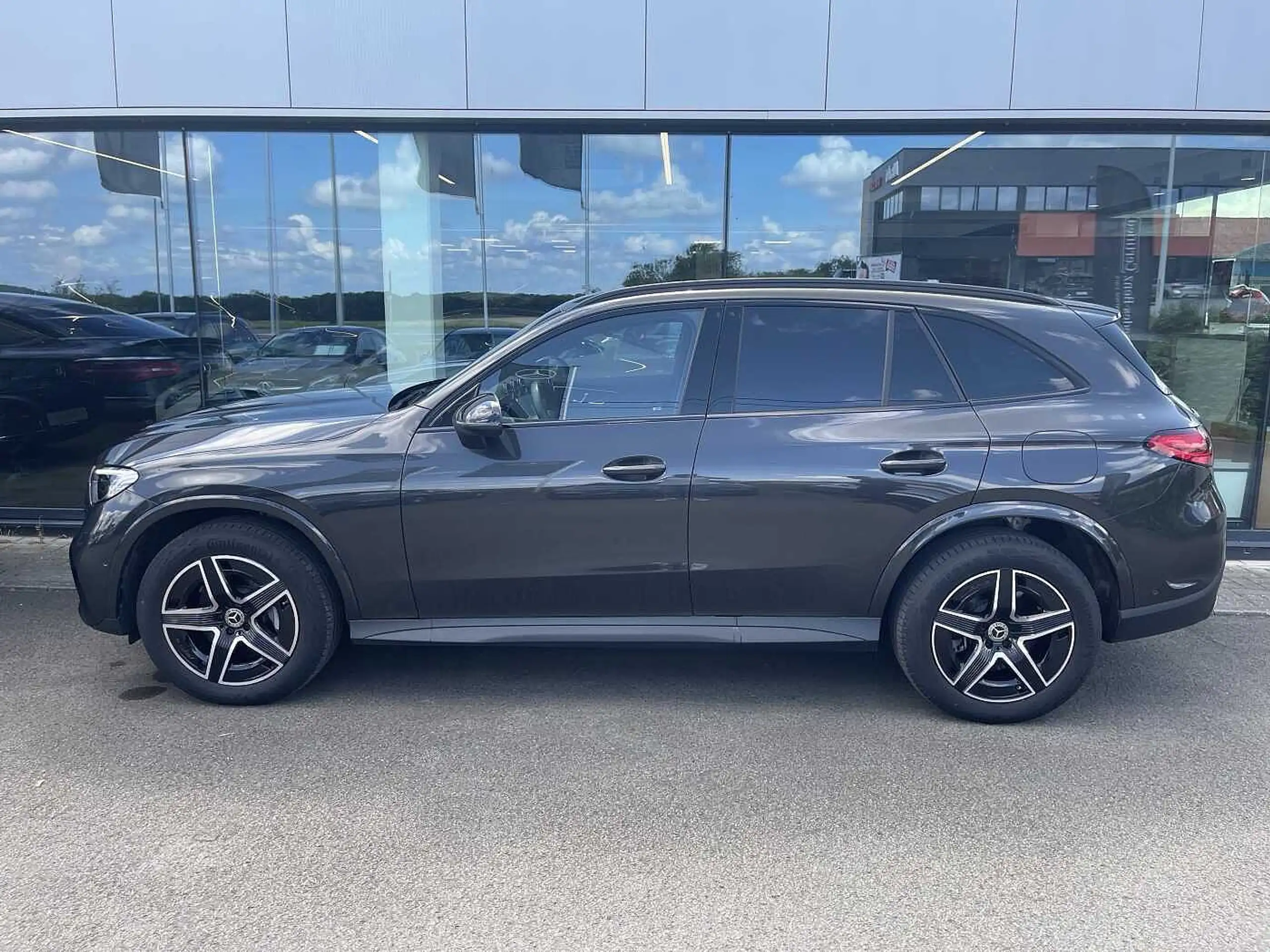 Mercedes-Benz - GLC 300