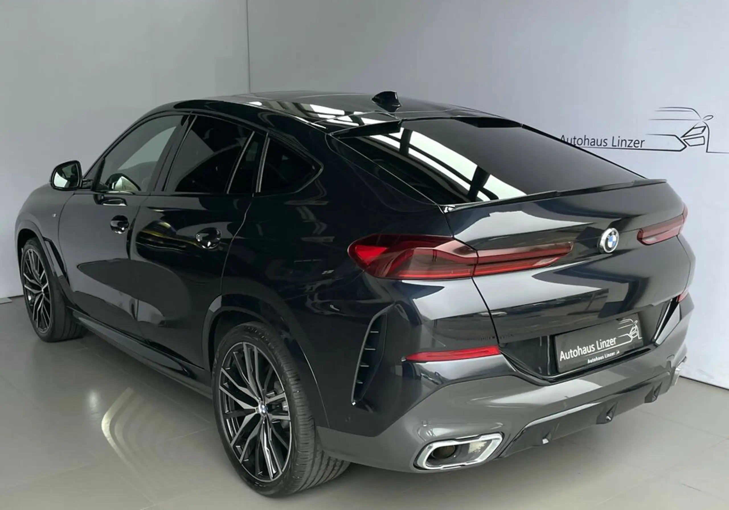 BMW - X6