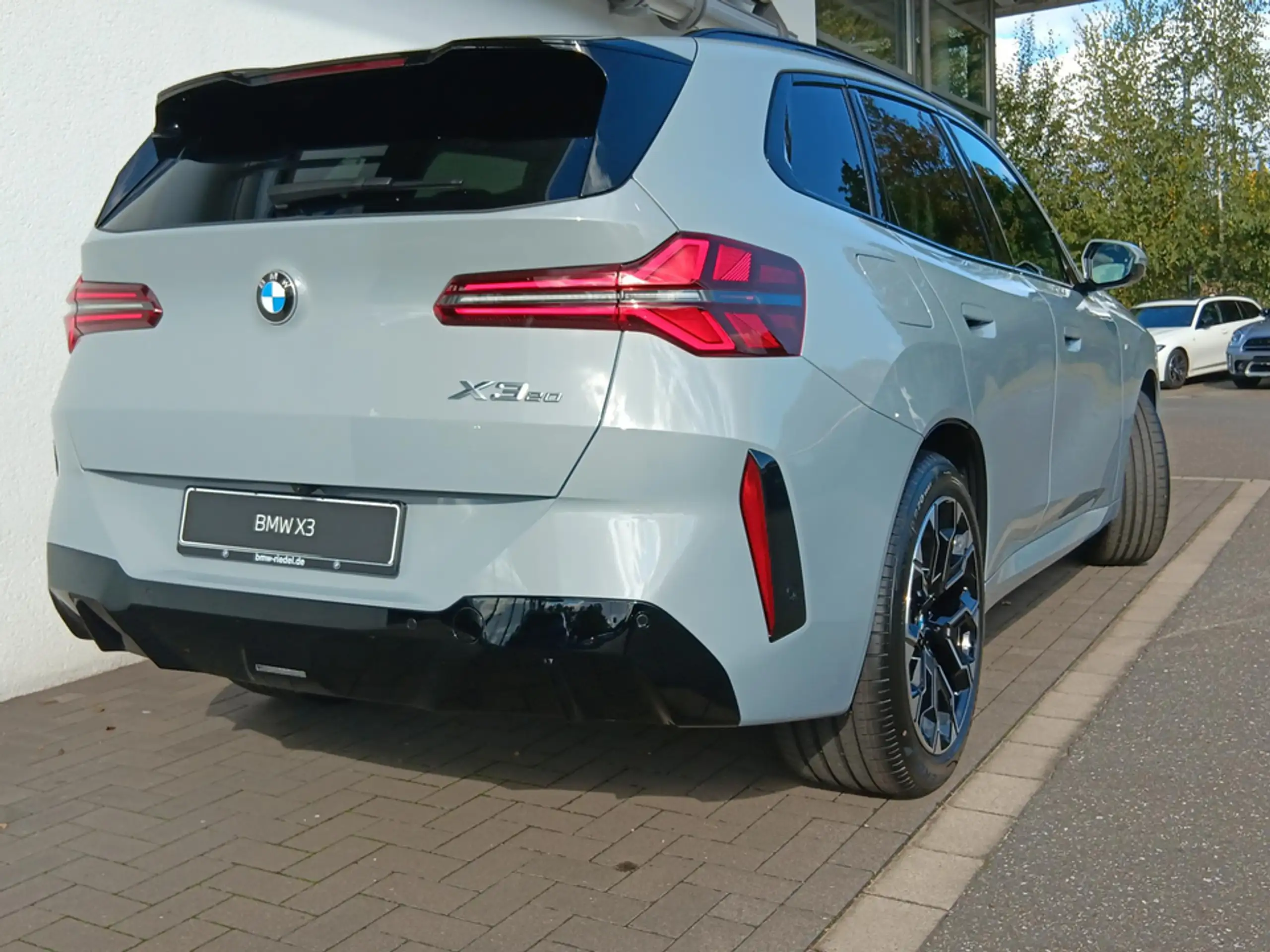 BMW - X3