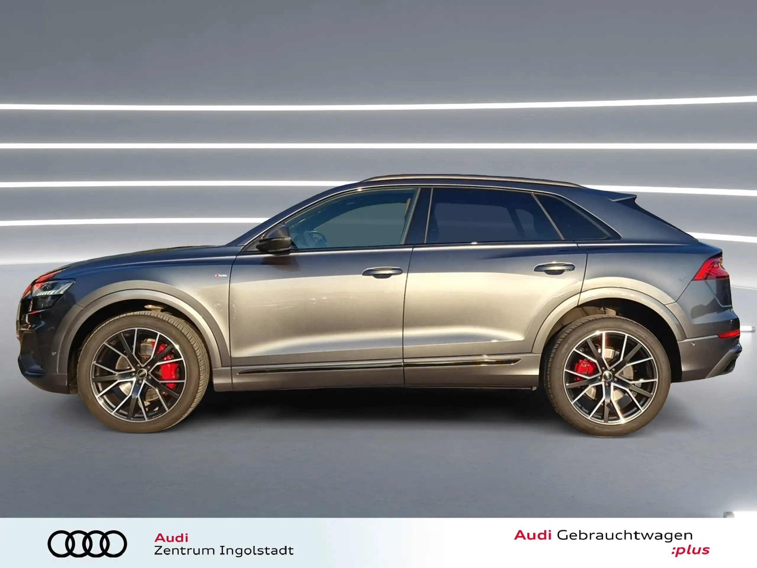 Audi - Q8