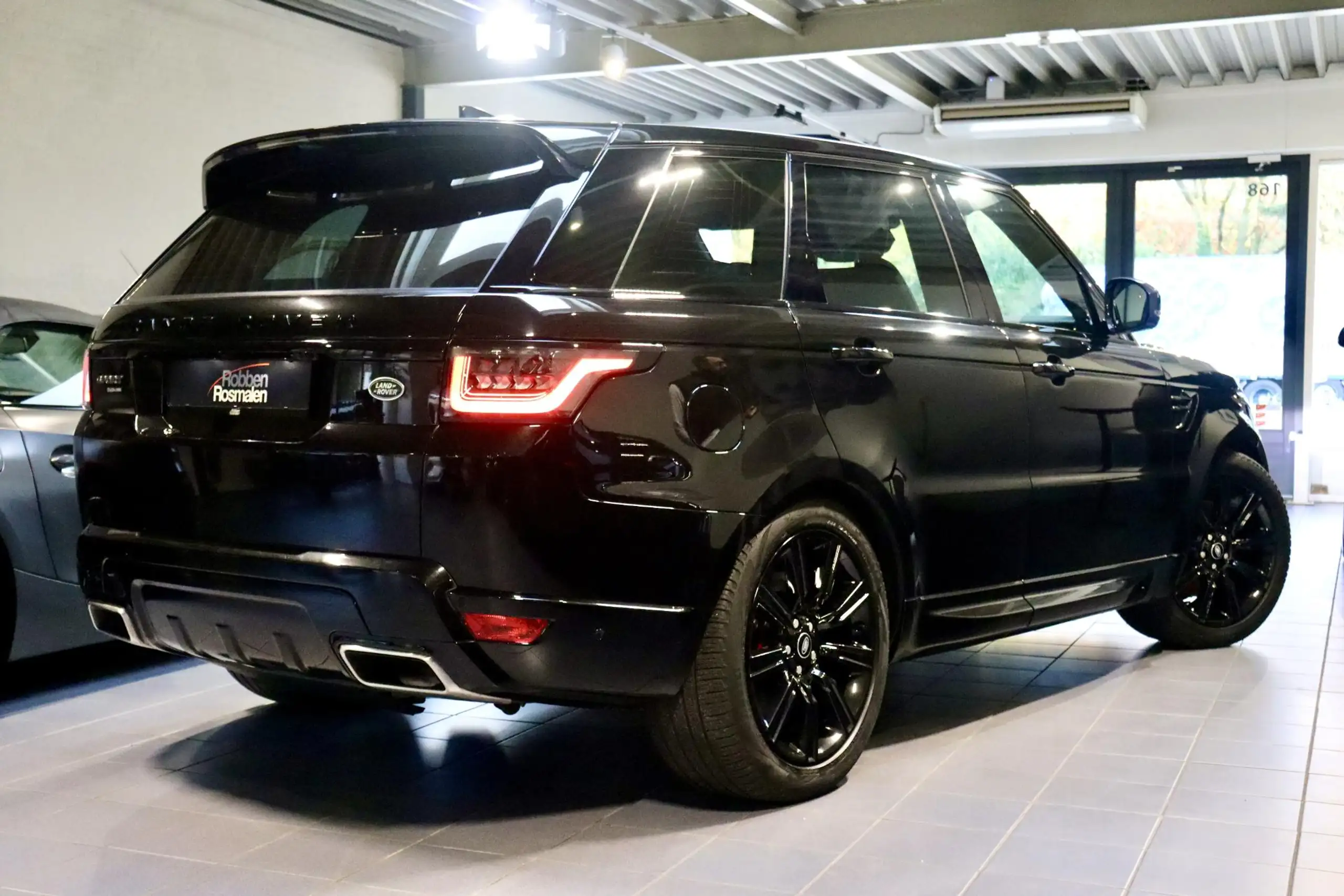 Land Rover - Range Rover Sport