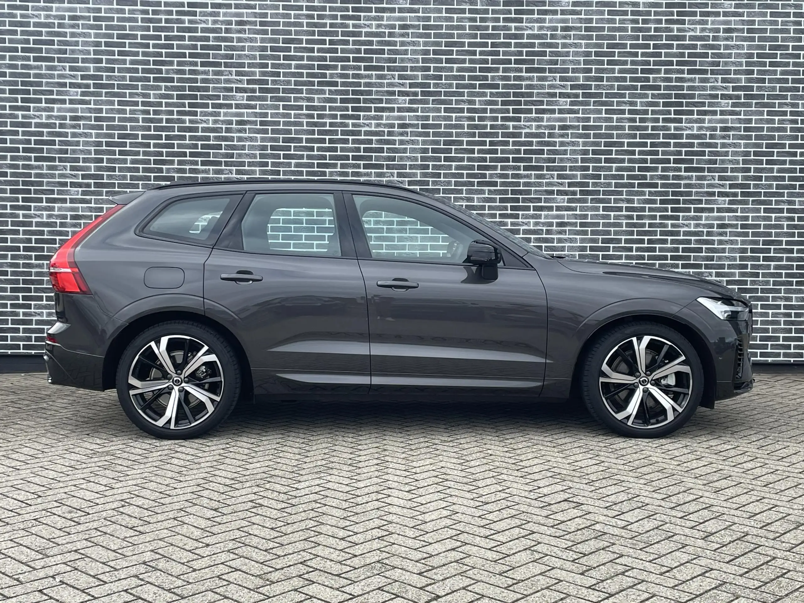 Volvo - XC60