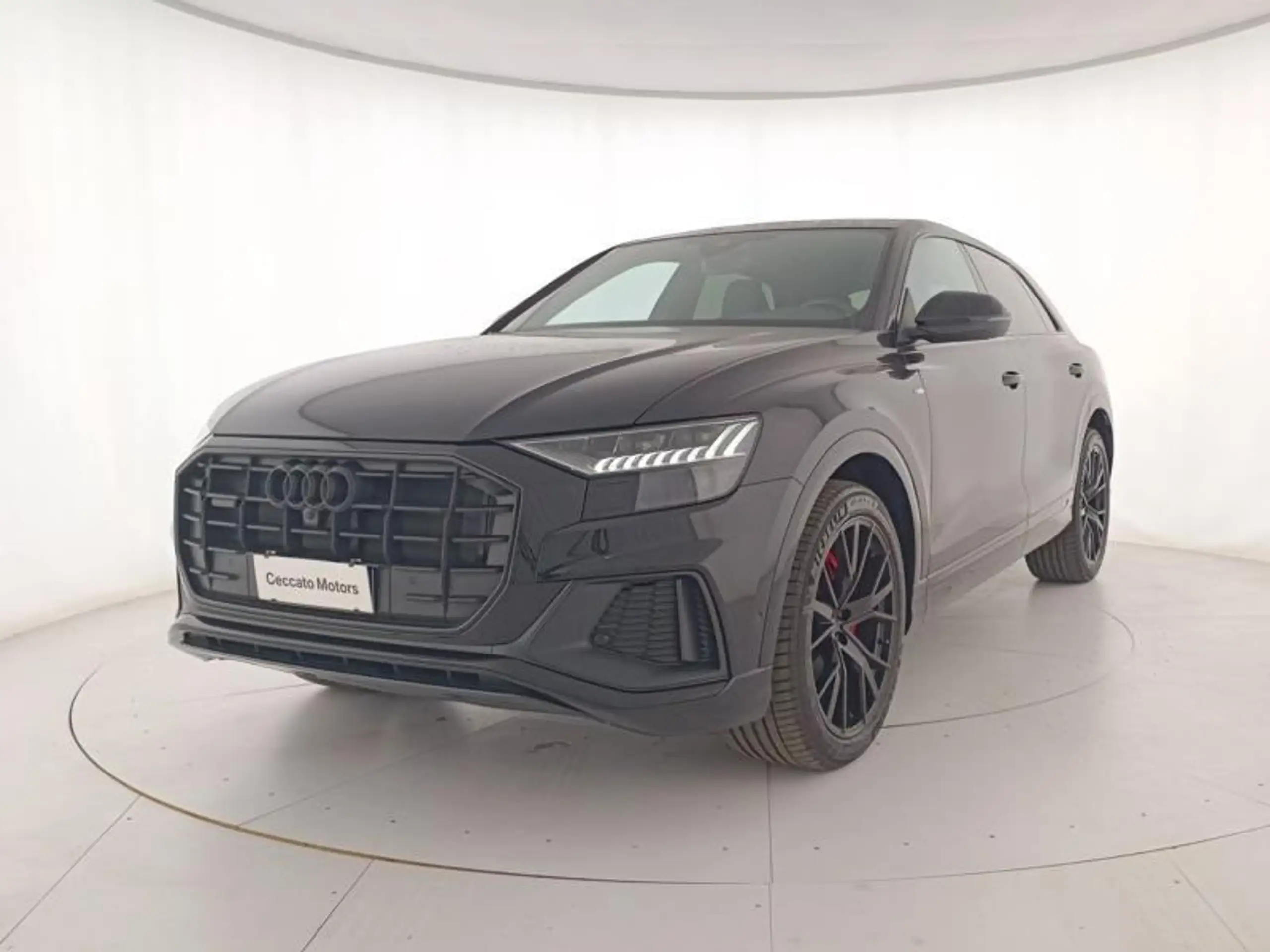 Audi Q8 2021