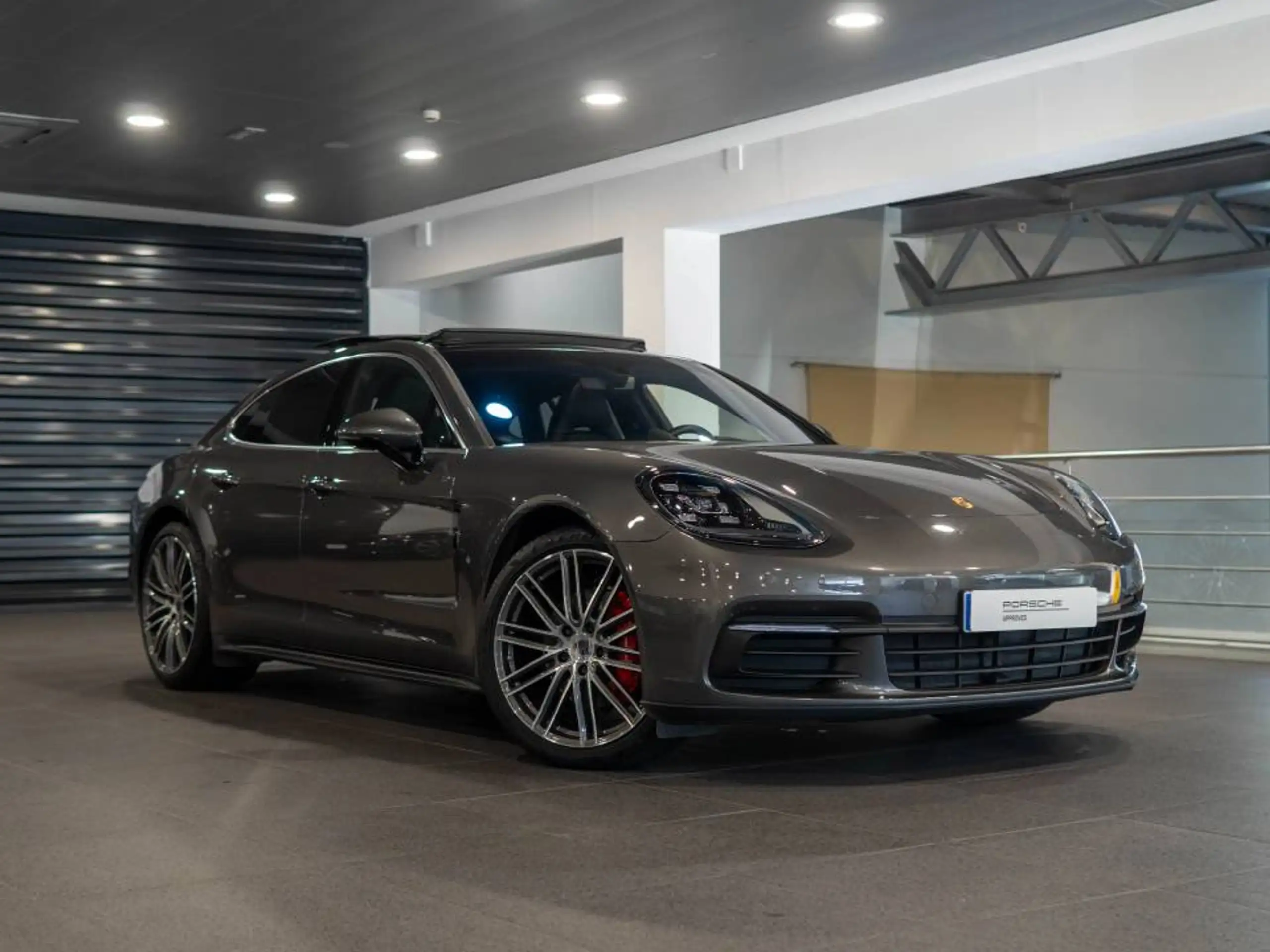 Porsche - Panamera