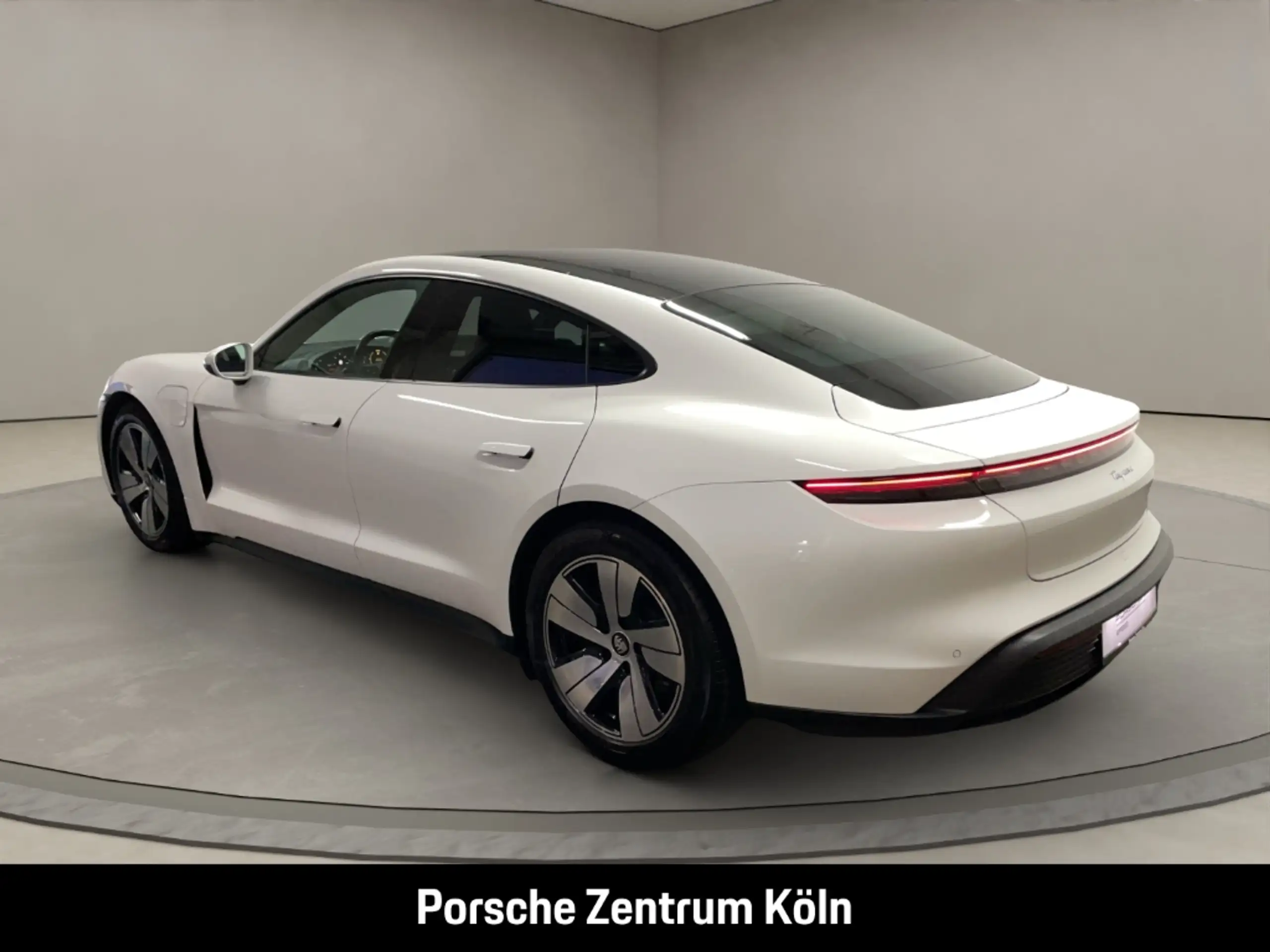 Porsche - Taycan