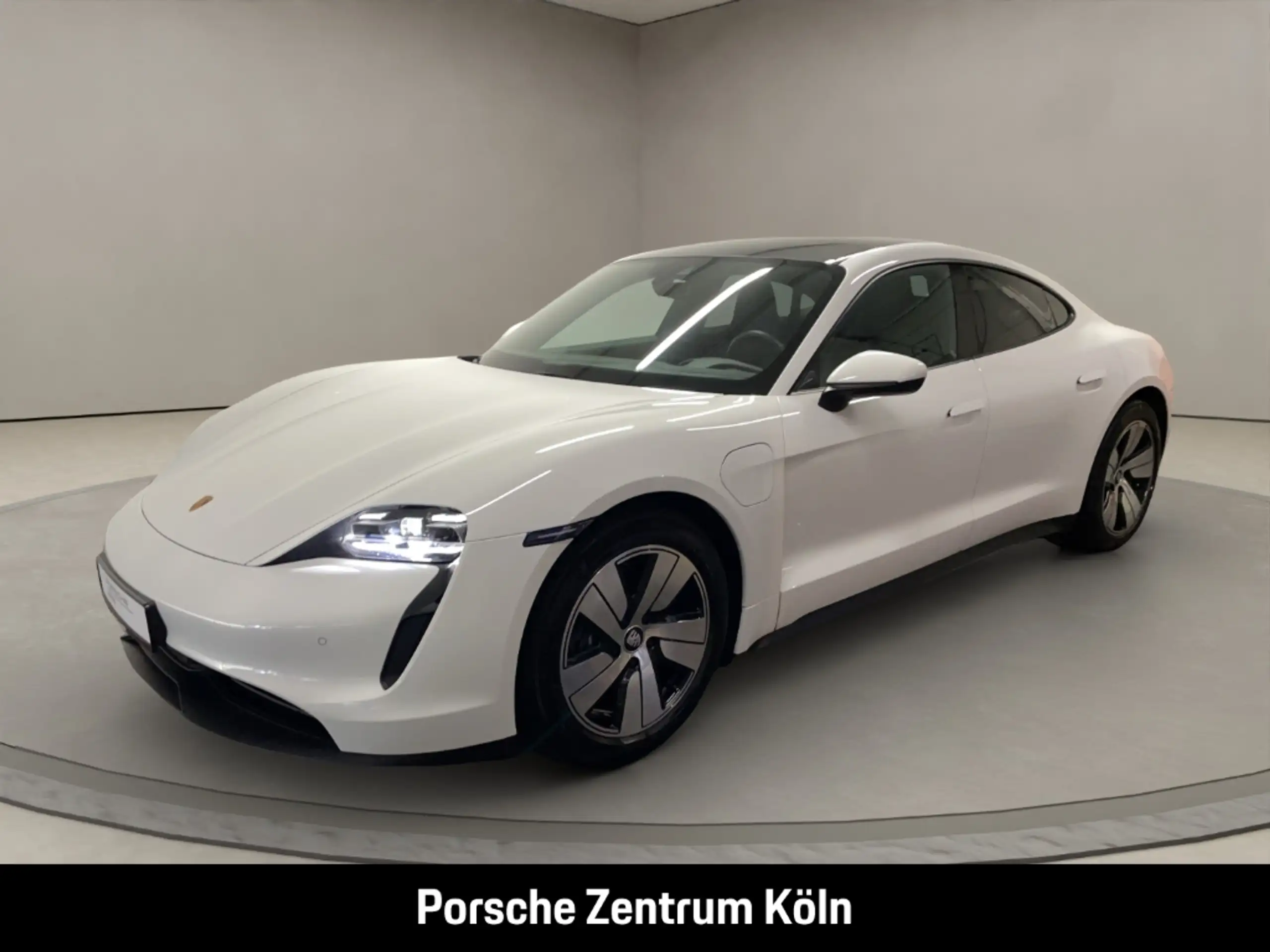 Porsche Taycan 2023