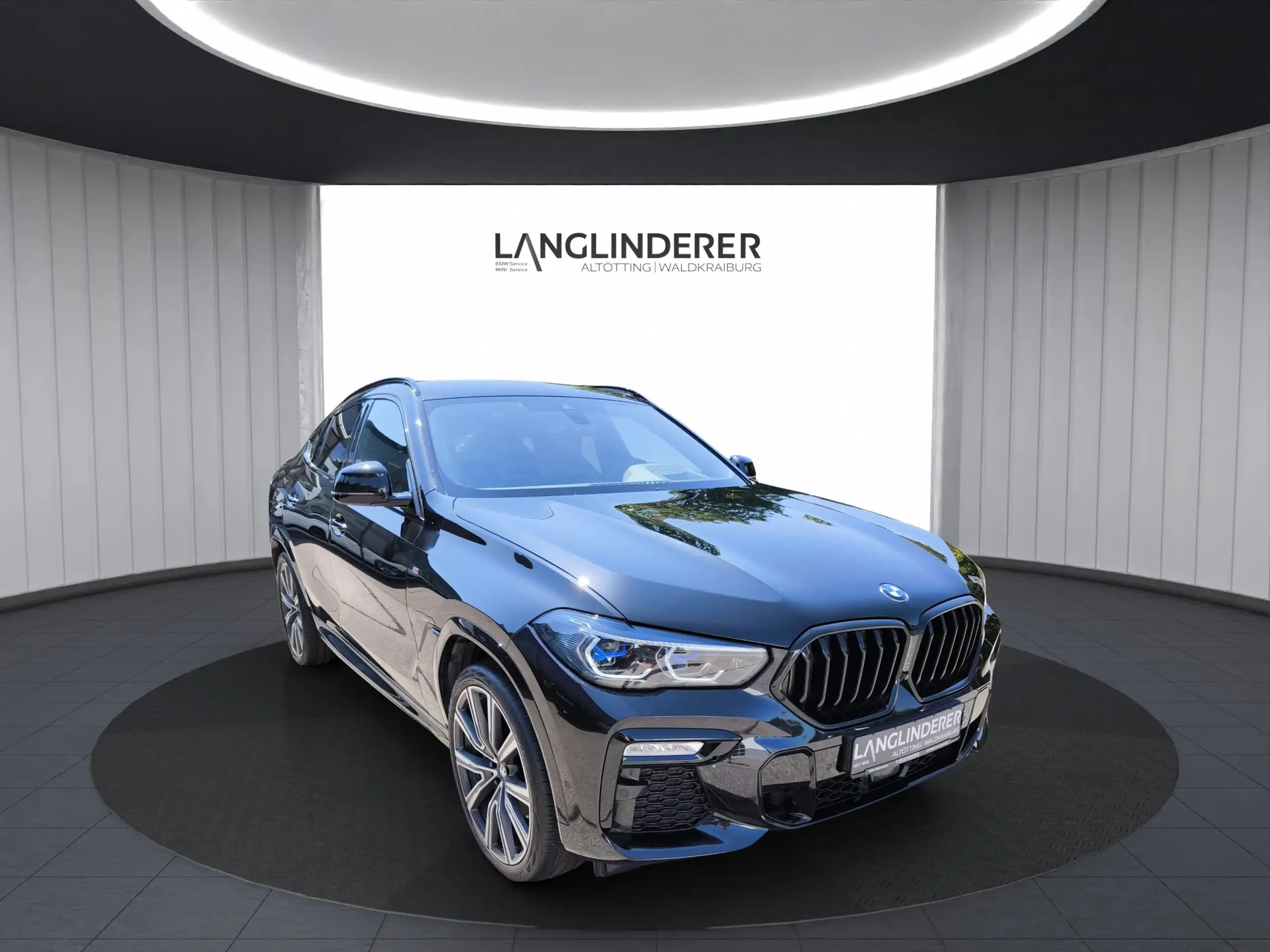 BMW - X6