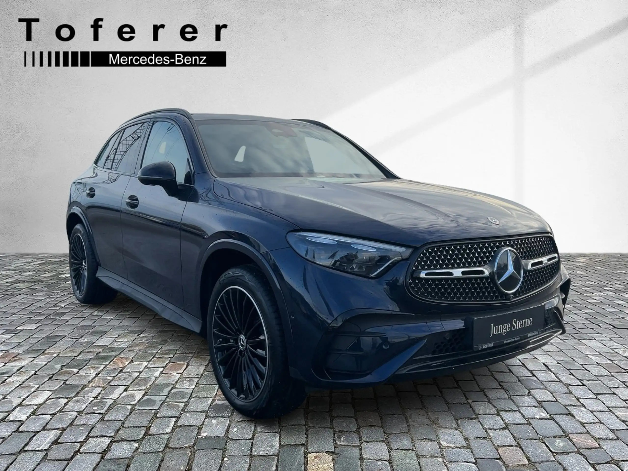 Mercedes-Benz - GLC 300