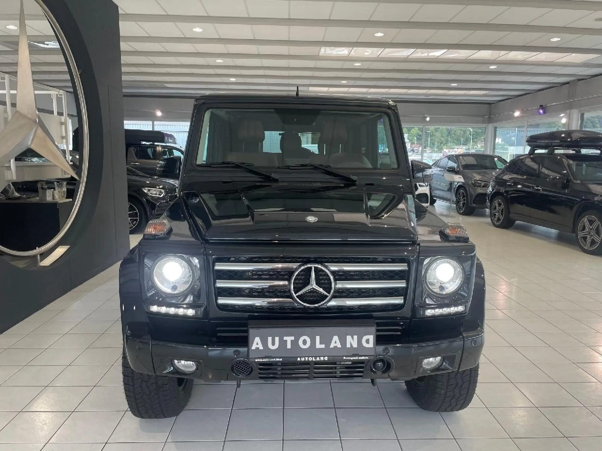 Mercedes-Benz - G 350