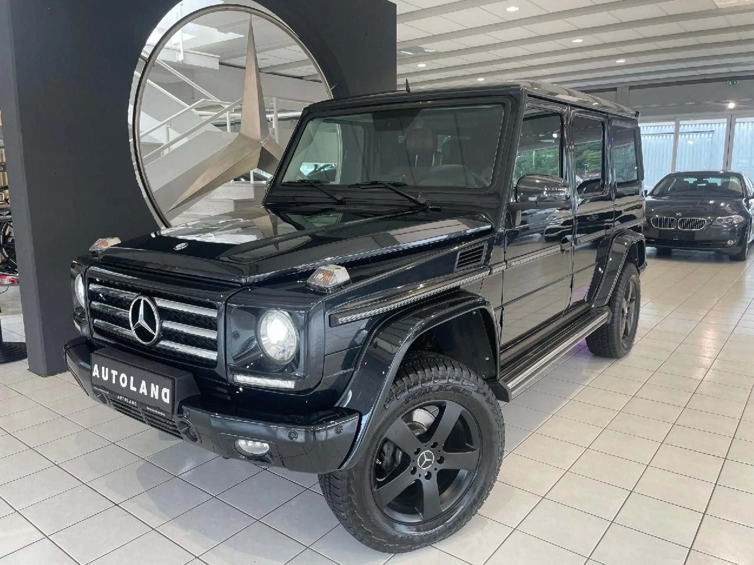 Mercedes-Benz - G 350