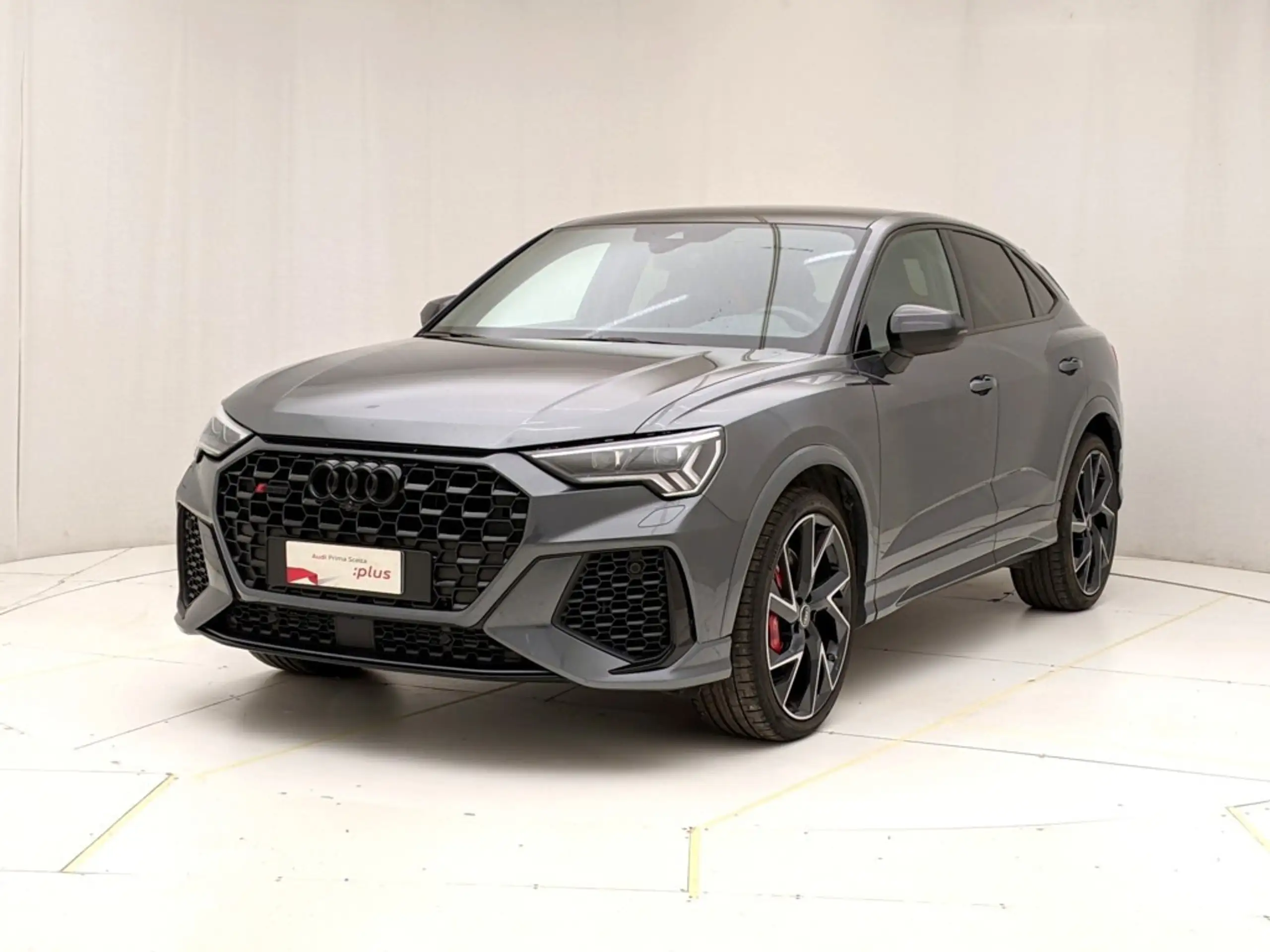 Audi - RS Q3