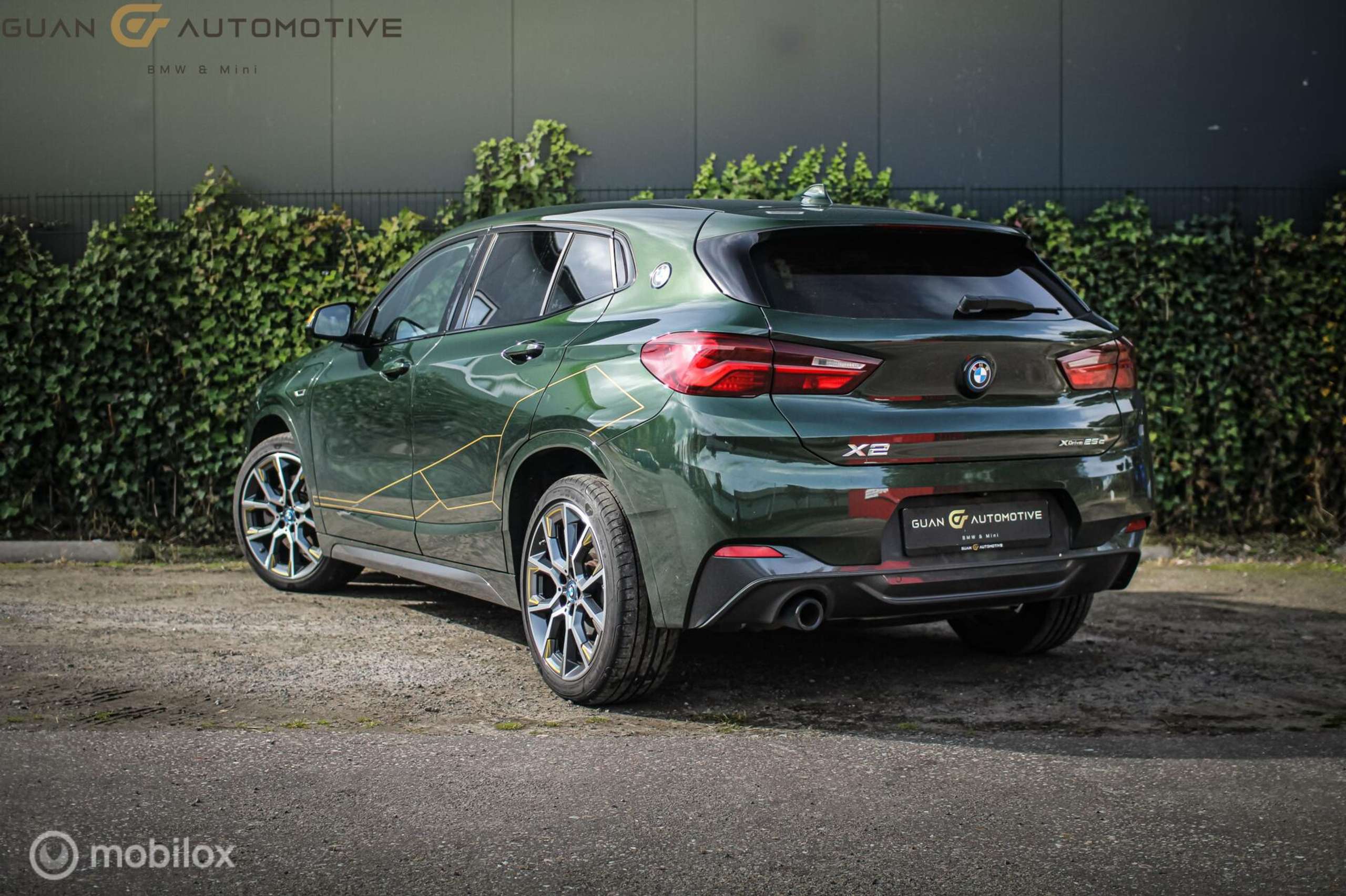 BMW - X2