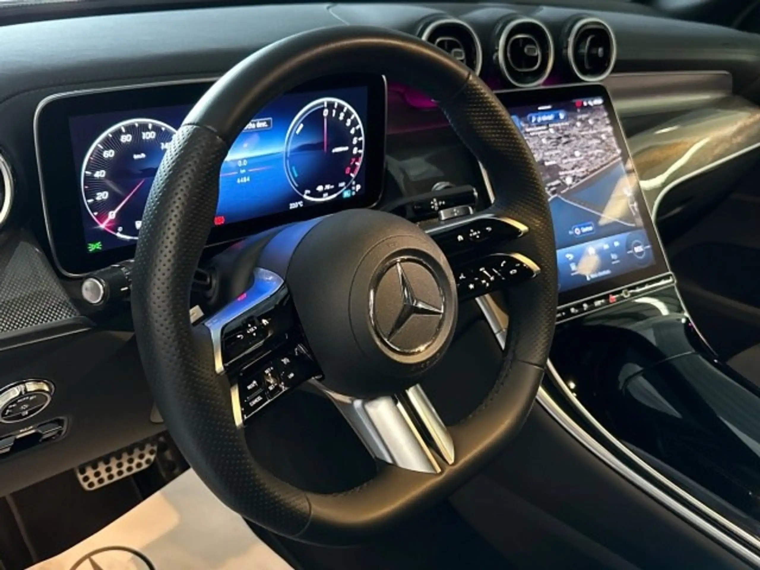 Mercedes-Benz - GLC 300