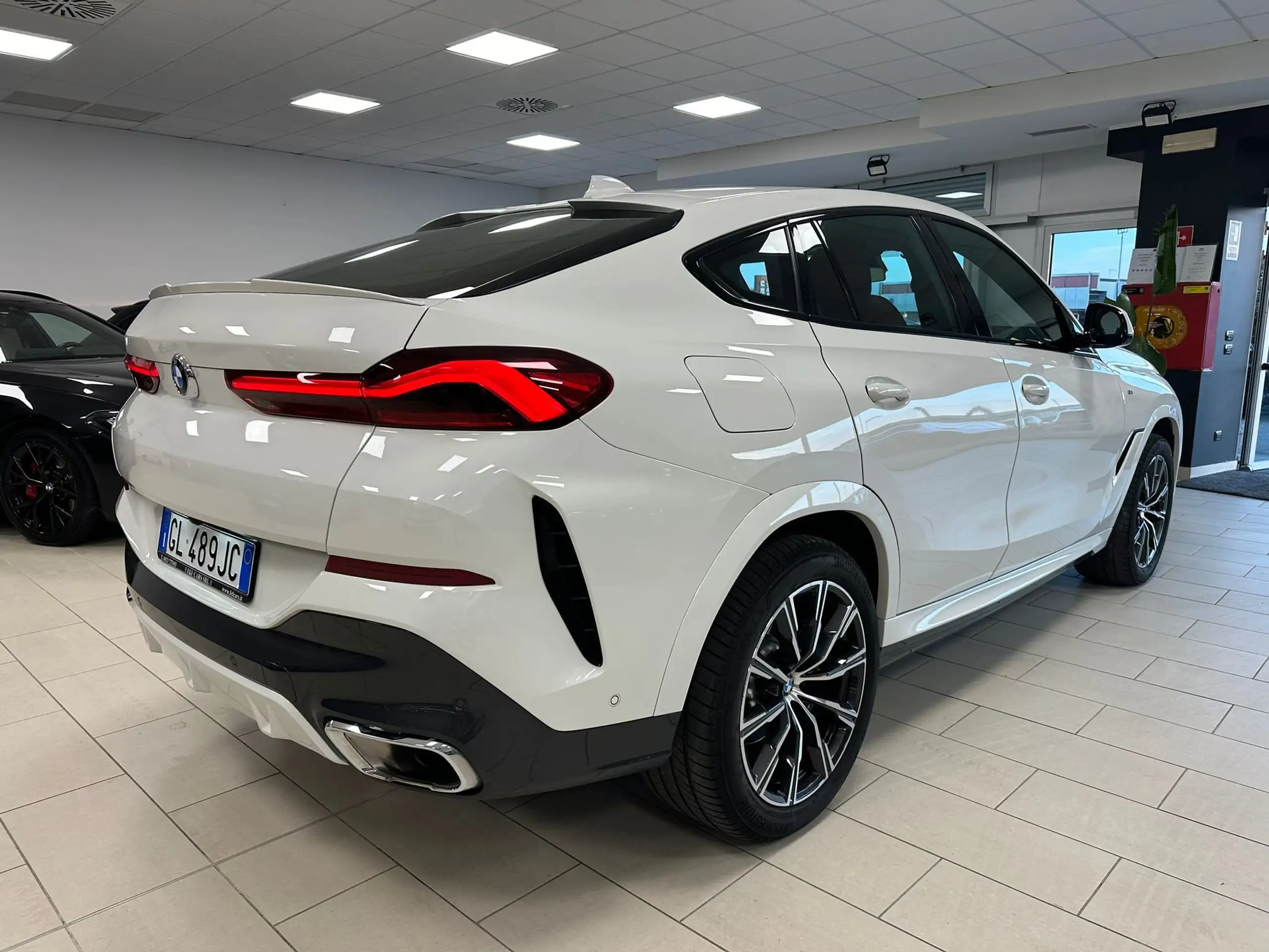 BMW - X6