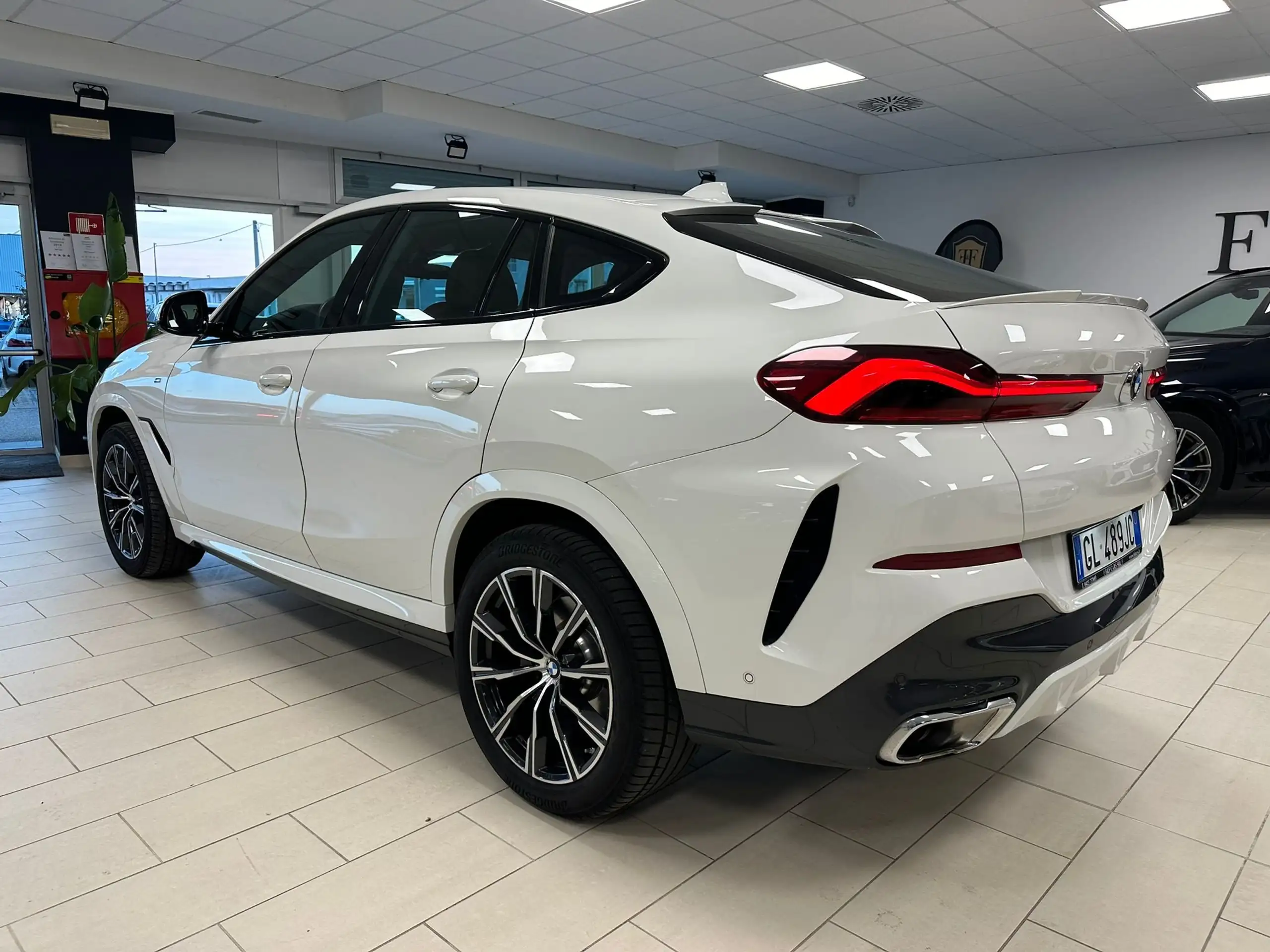 BMW - X6