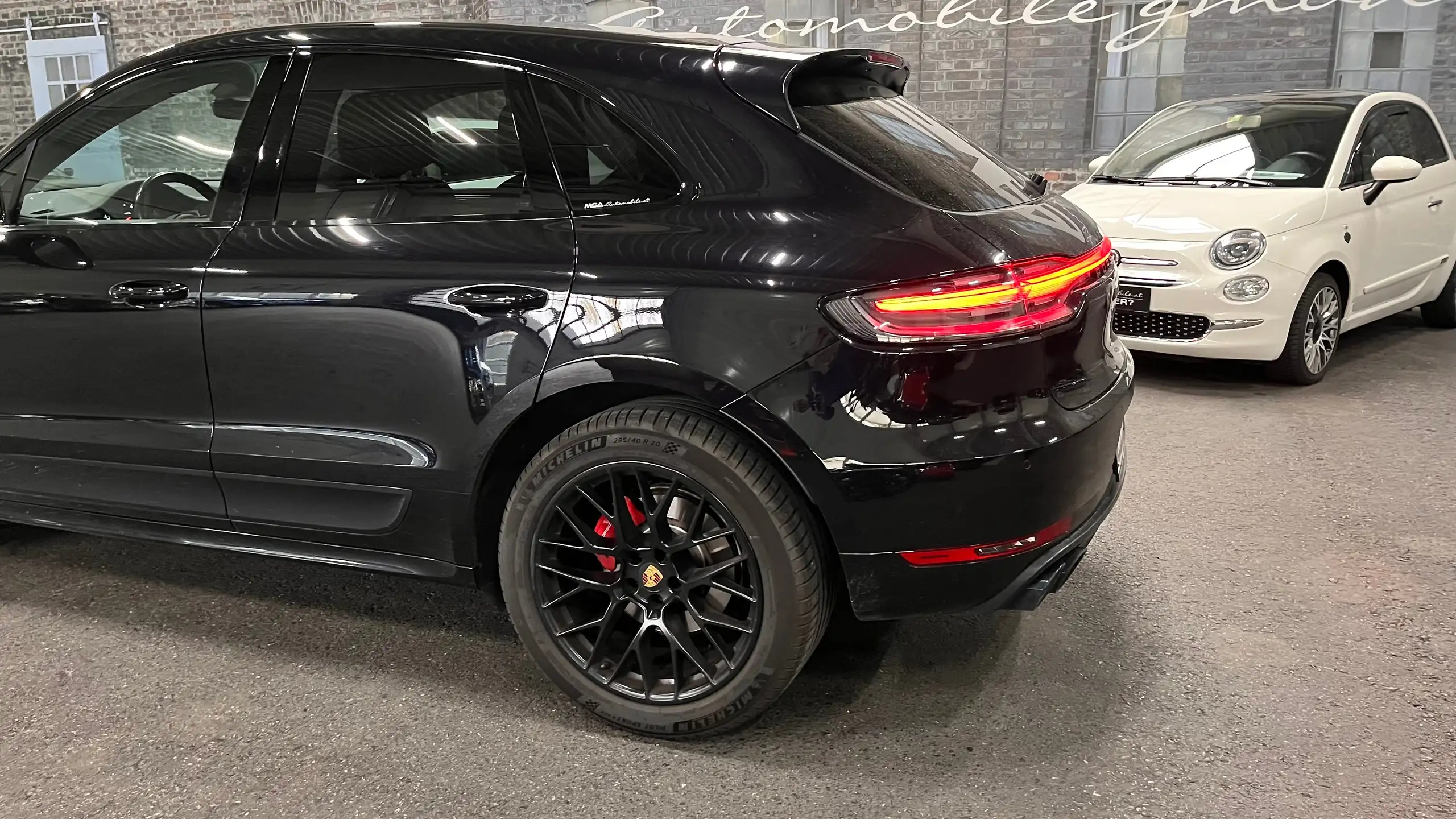 Porsche - Macan