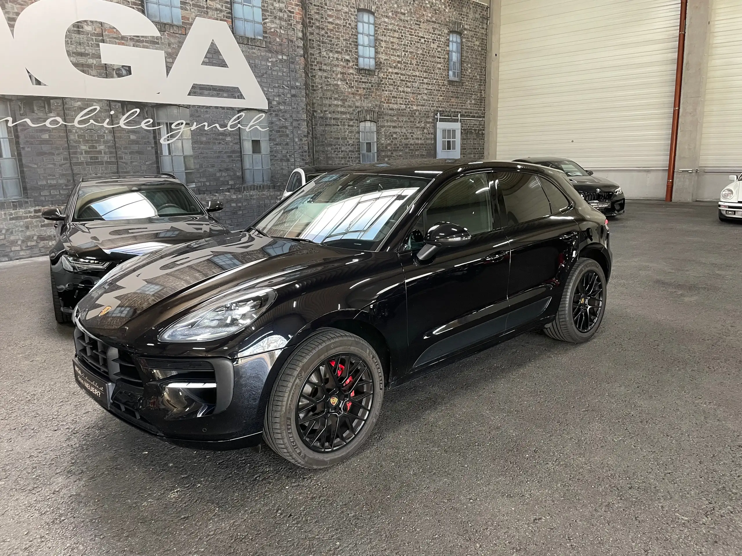 Porsche - Macan