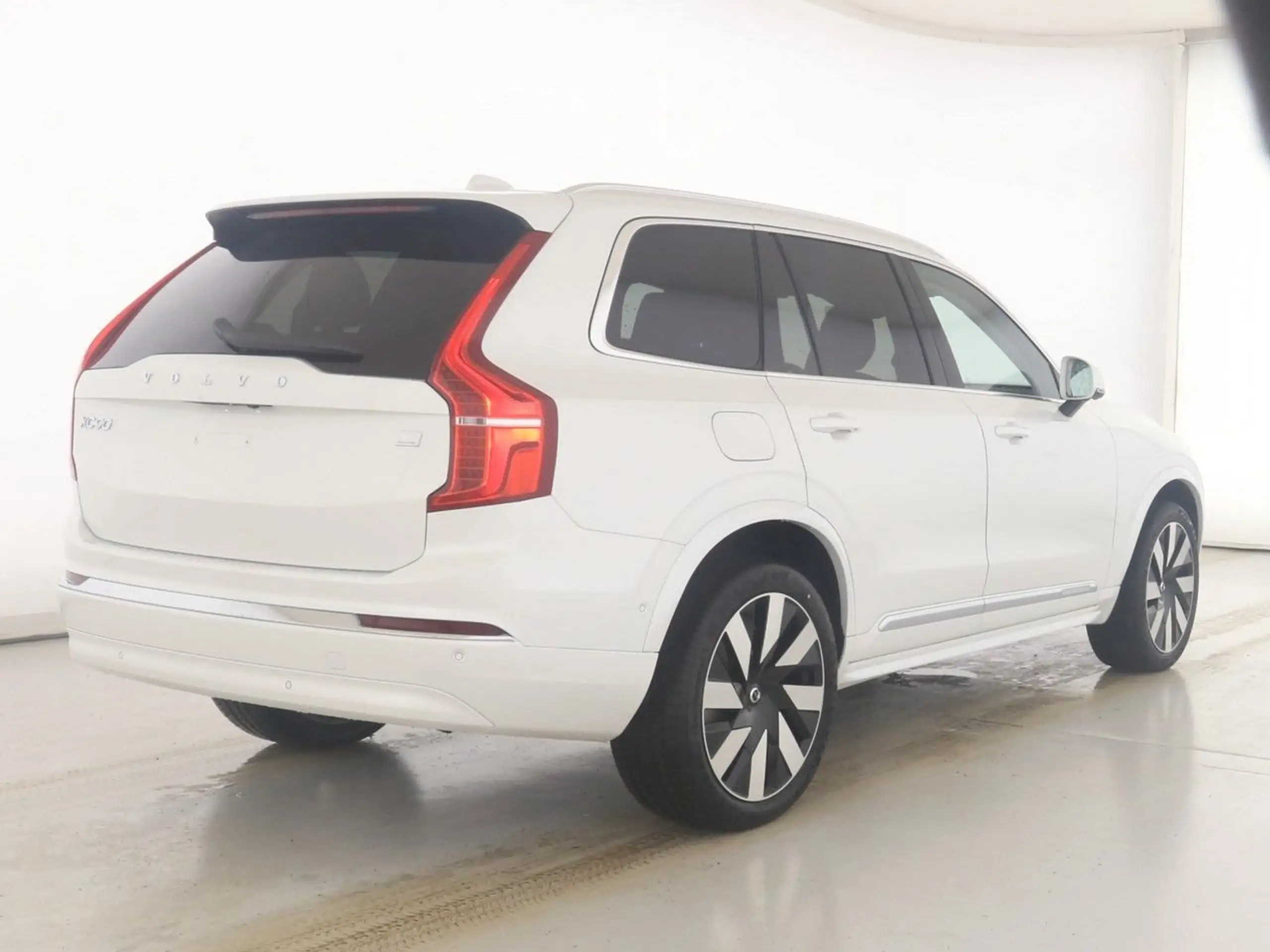 Volvo - XC90