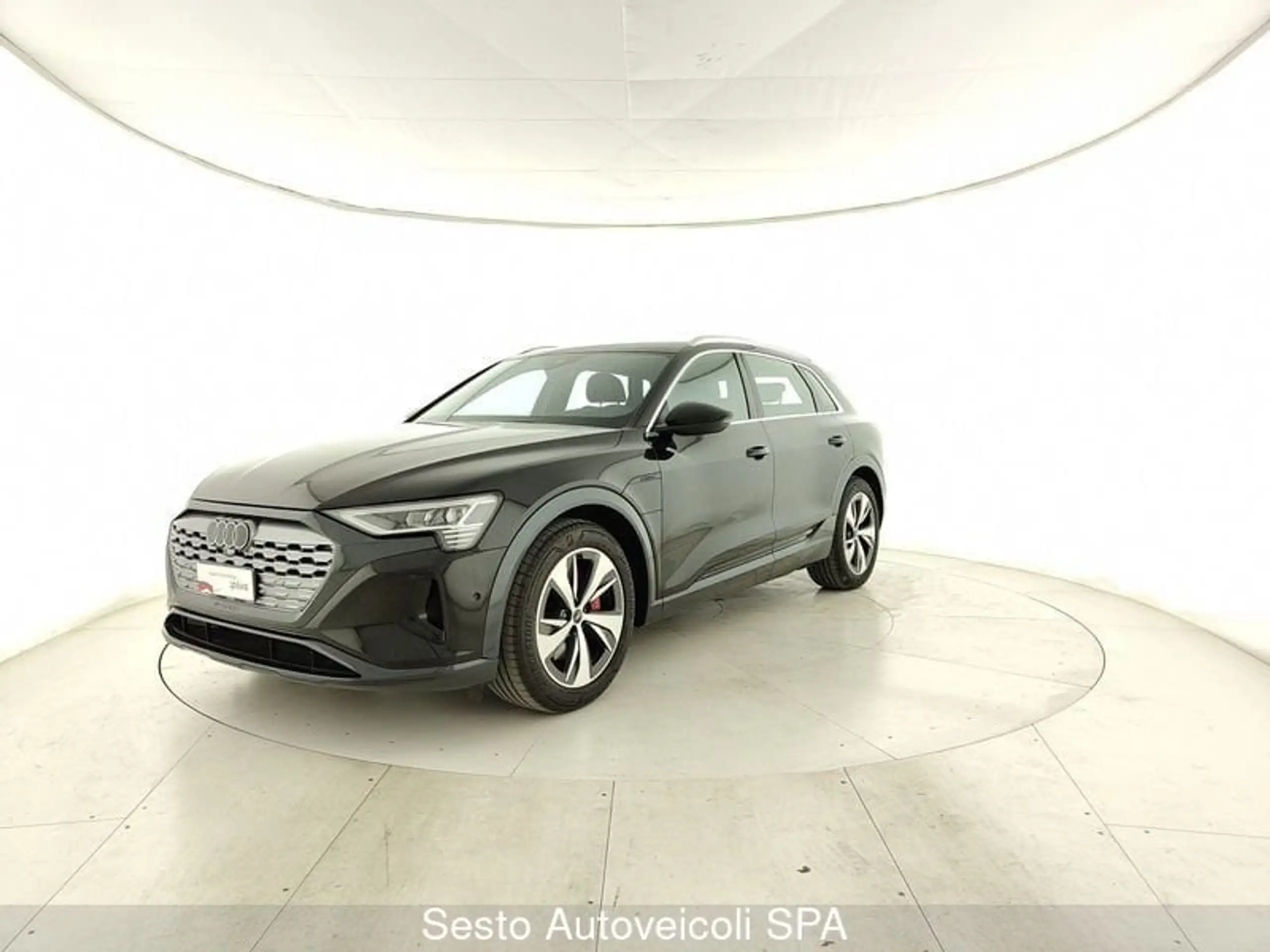 Audi Q8 e-tron 2023