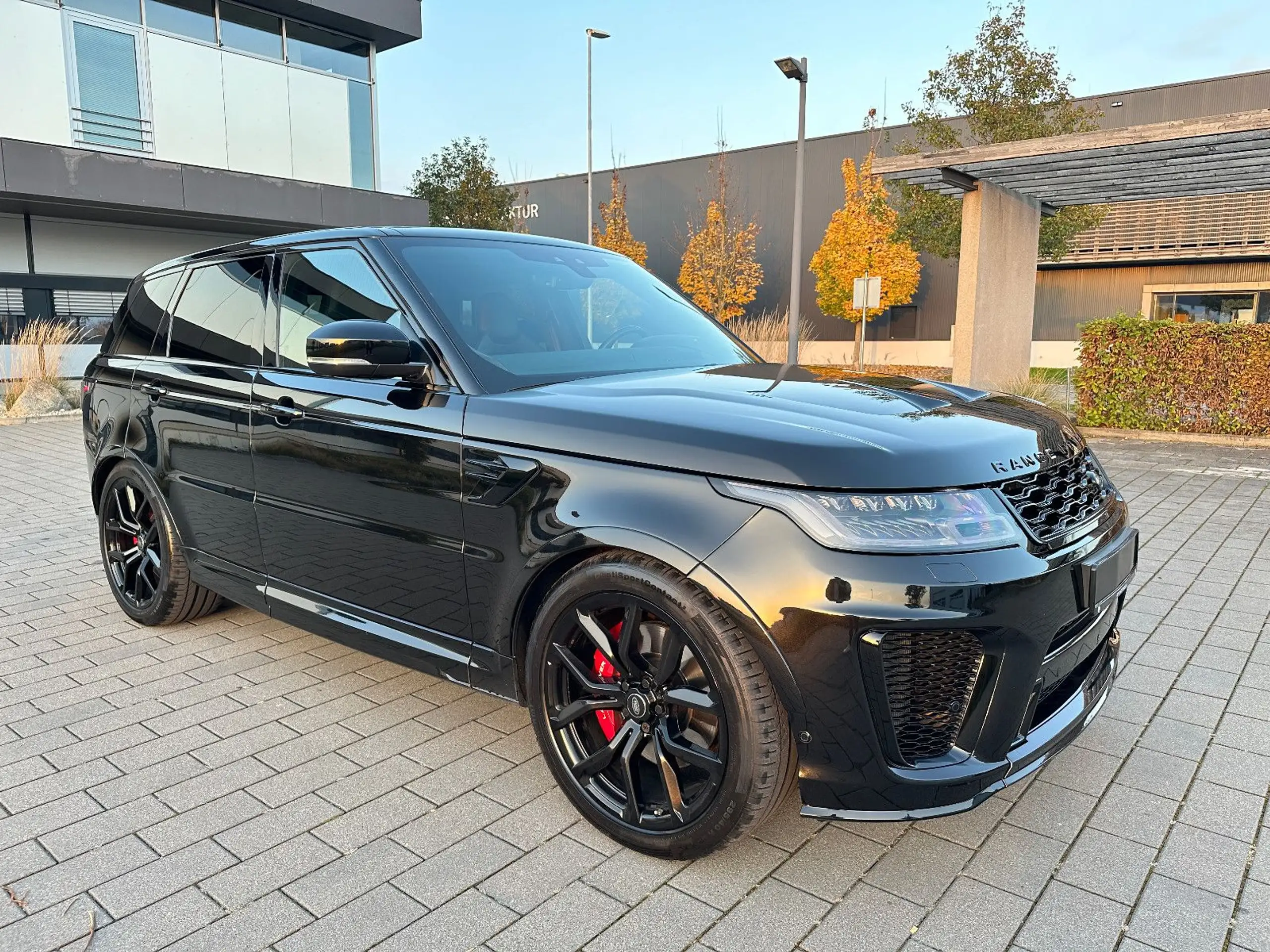 Land Rover - Range Rover Sport