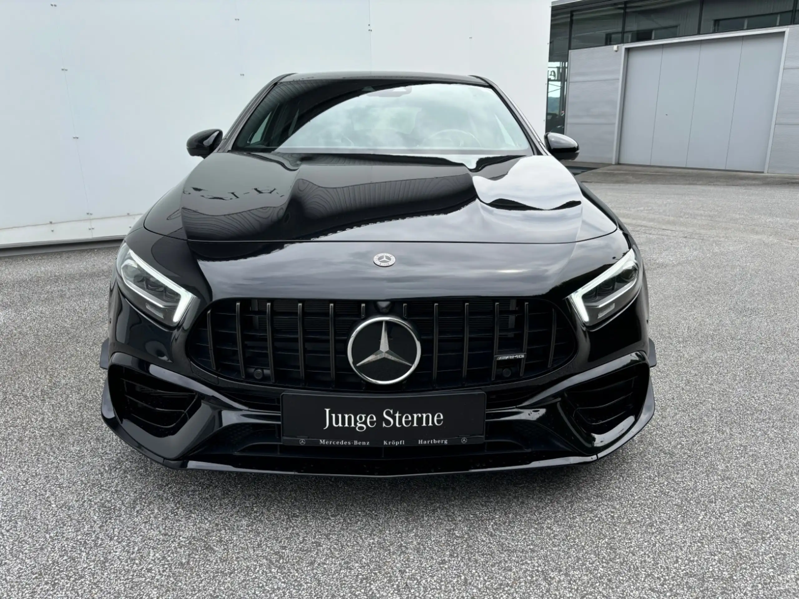 Mercedes-Benz - A 45 AMG