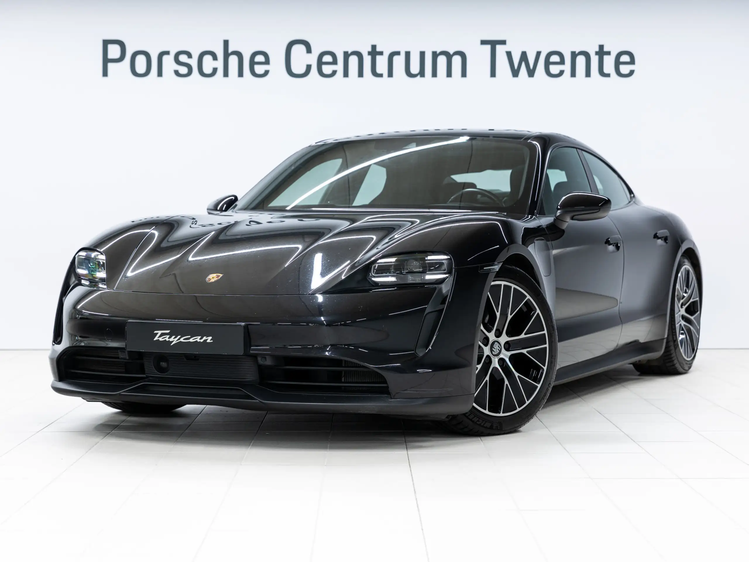 Porsche Taycan 2021