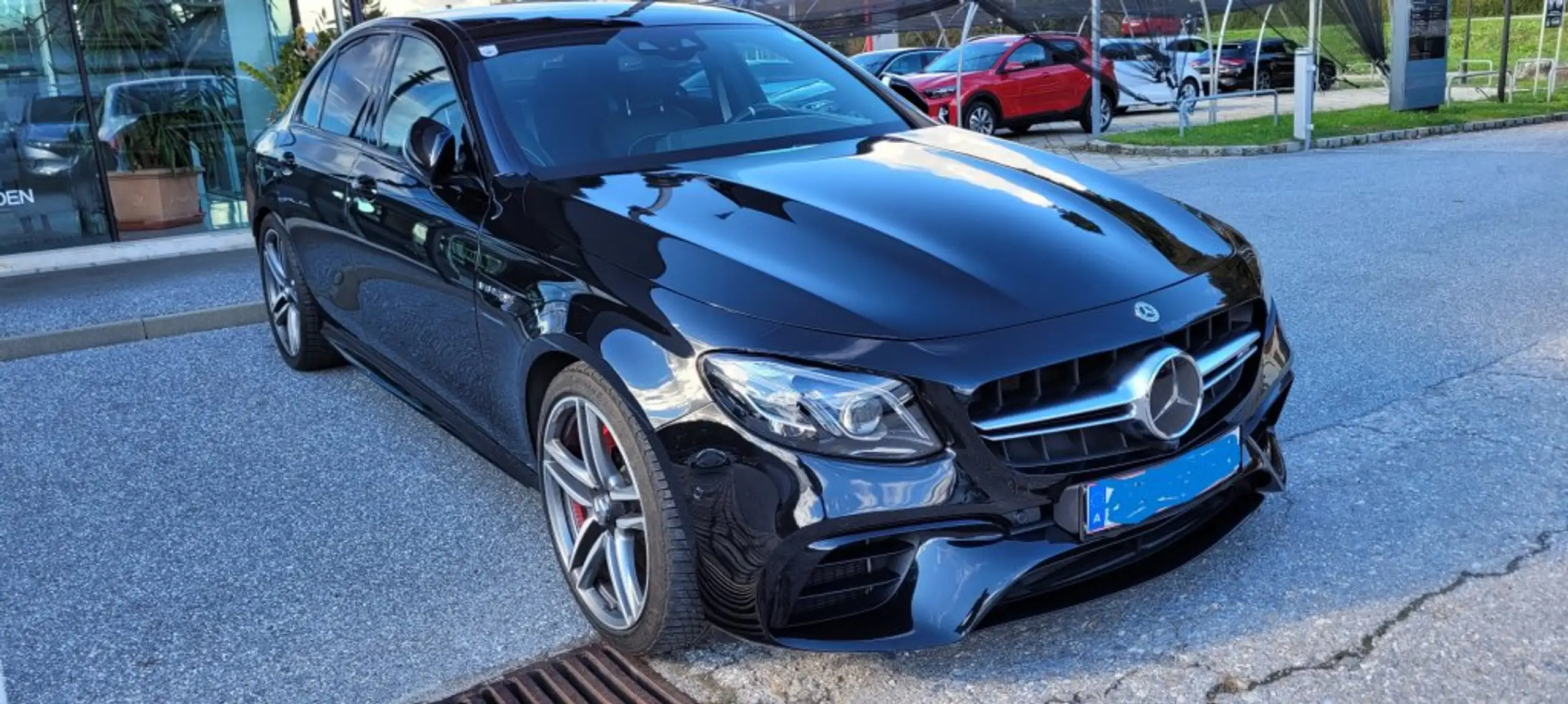 Mercedes-Benz - E 63 AMG