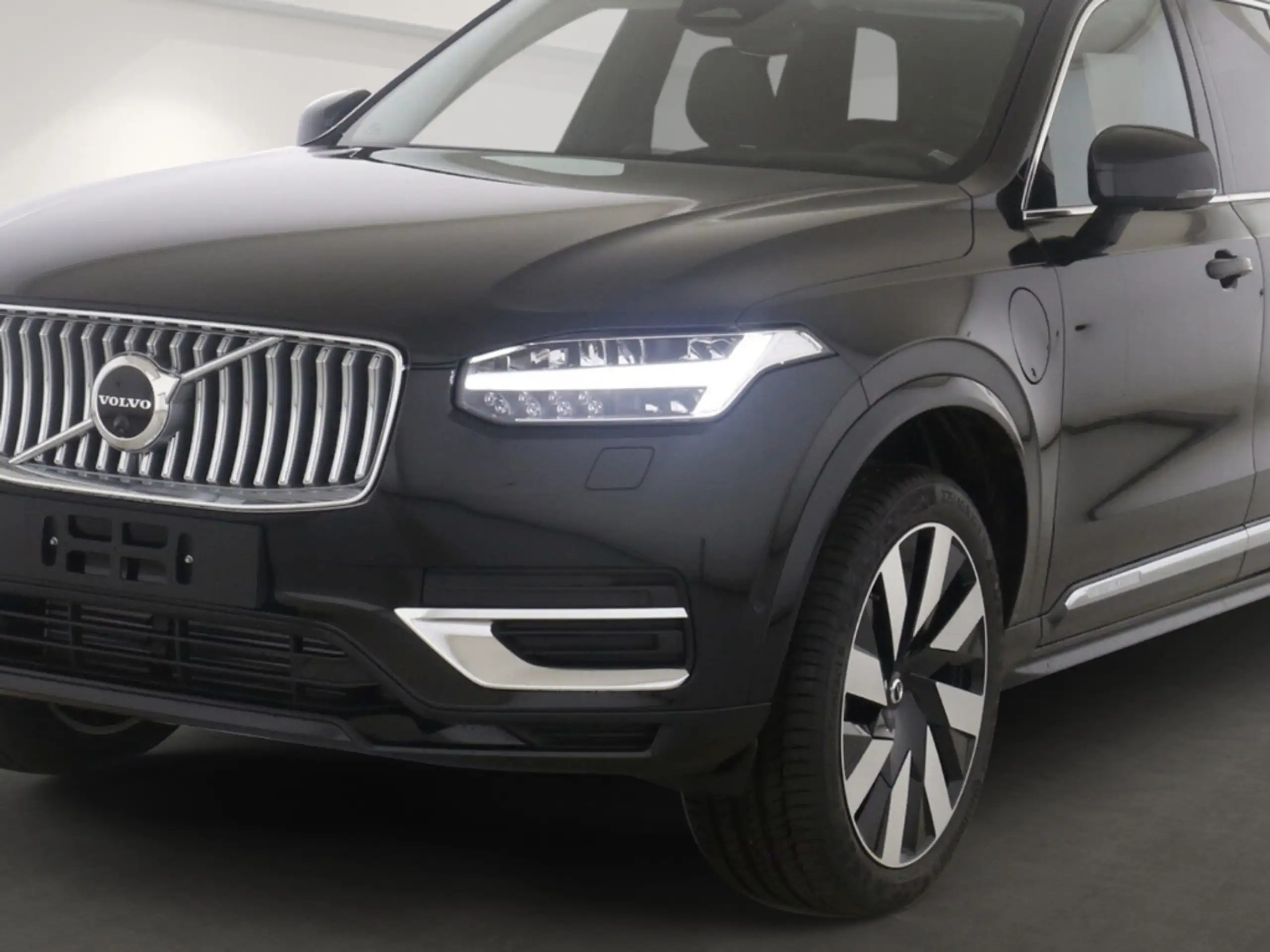 Volvo - XC90