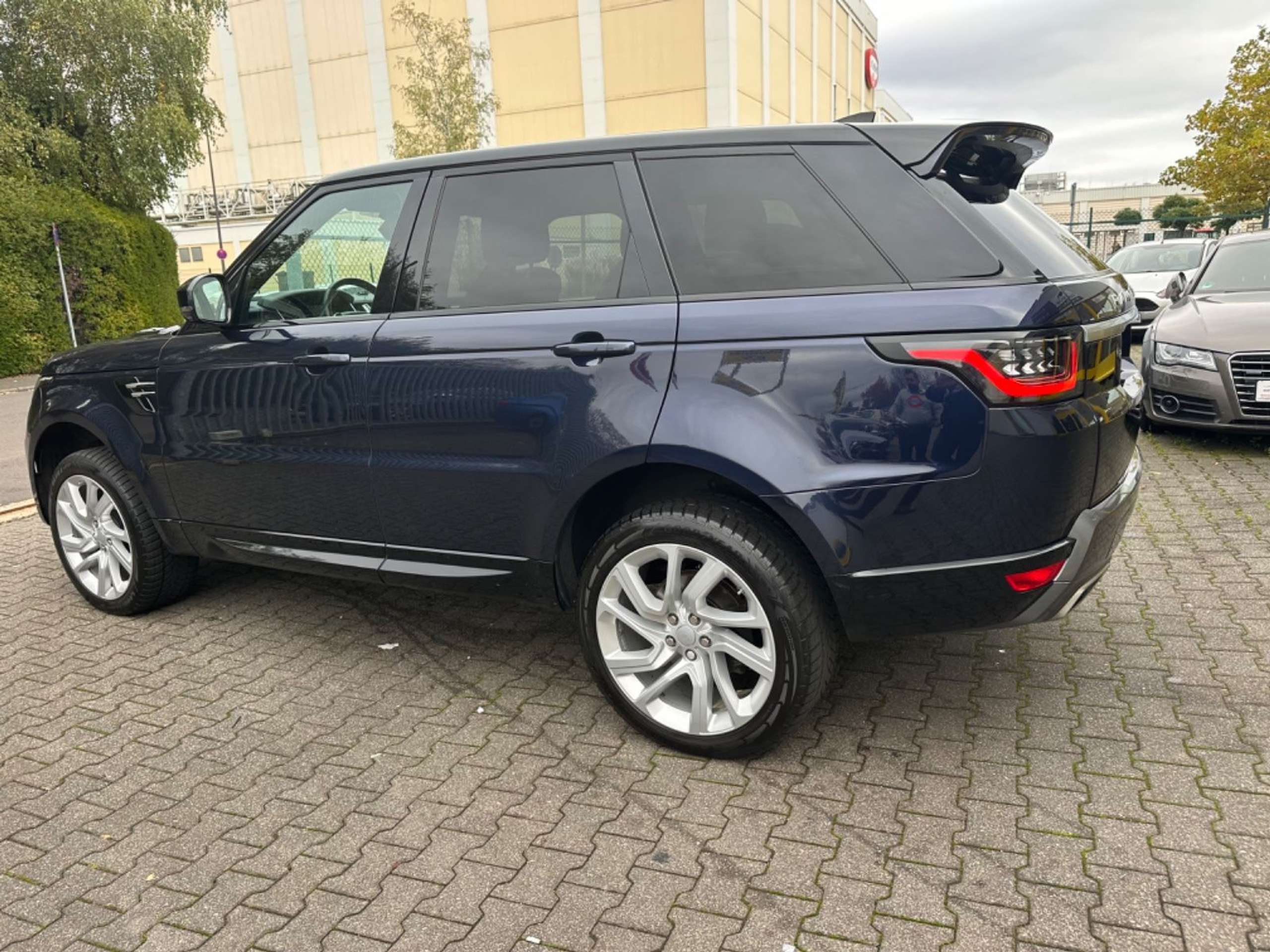 Land Rover - Range Rover Sport