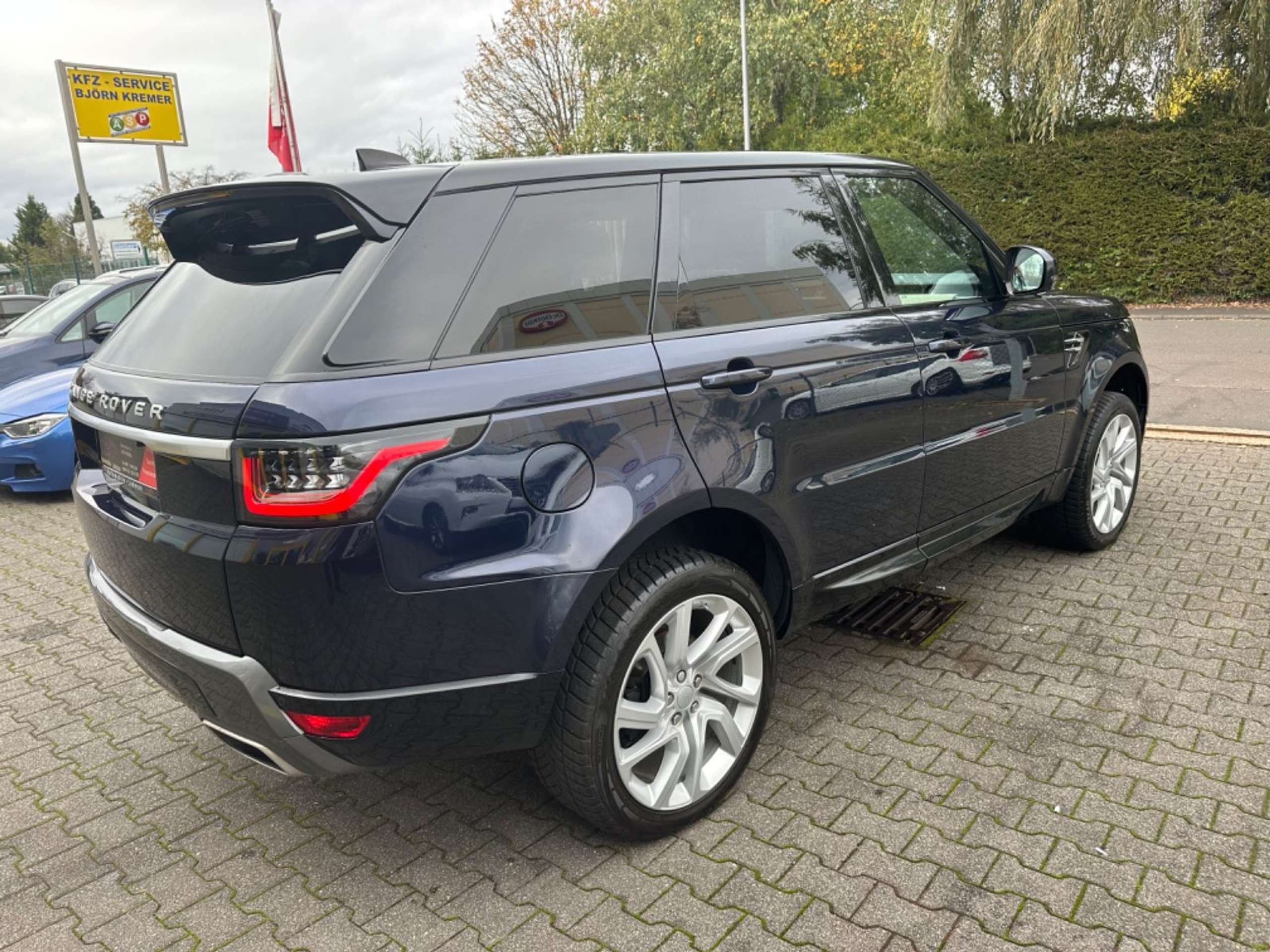 Land Rover - Range Rover Sport