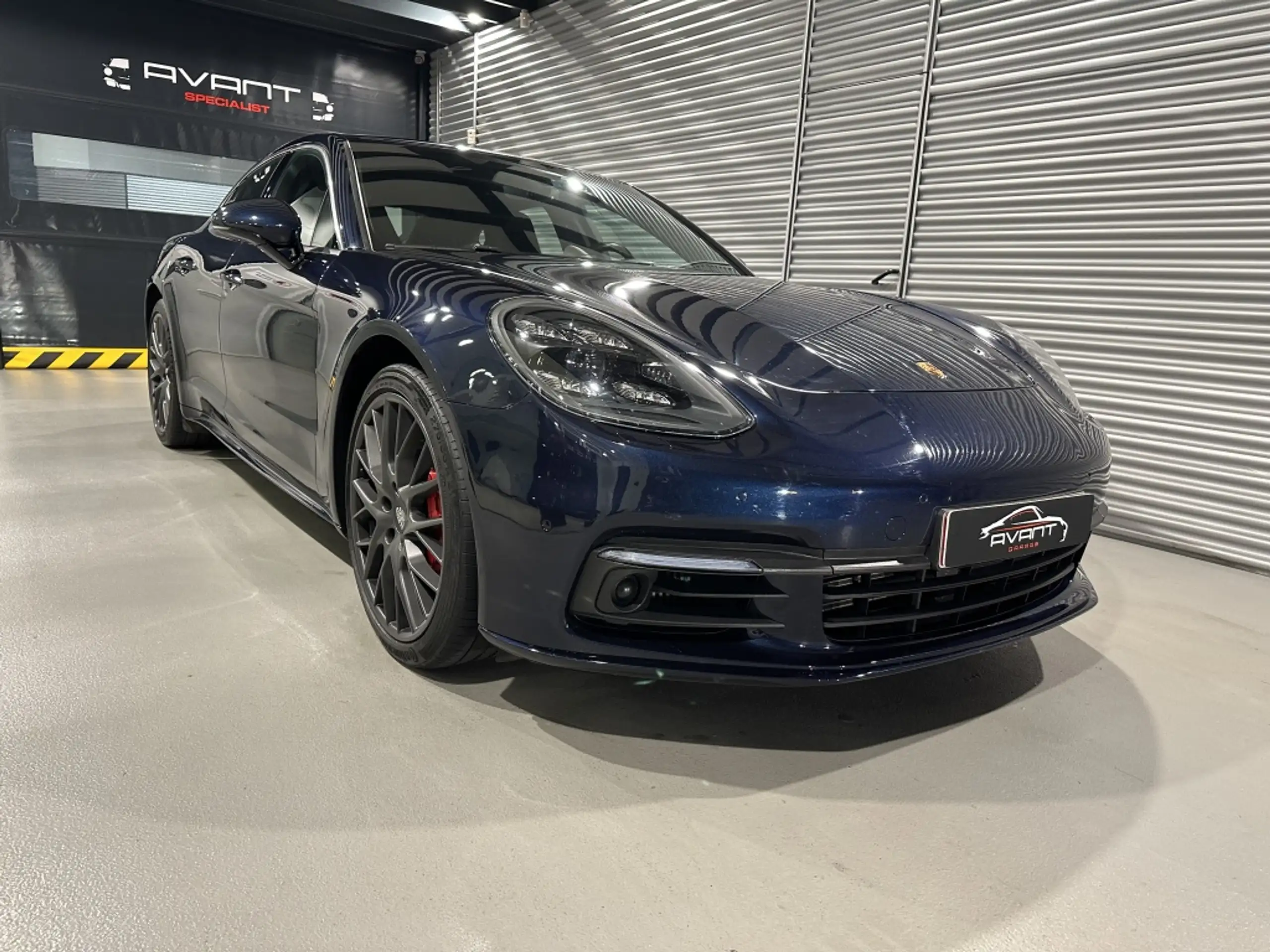 Porsche - Panamera